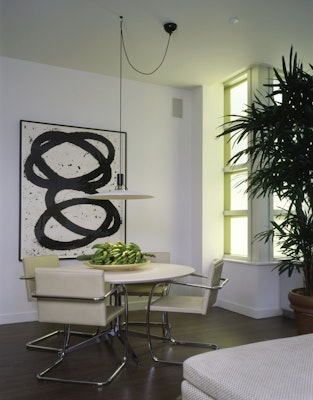 Tubular Brno Dining Chairs and Florence Knoll Table