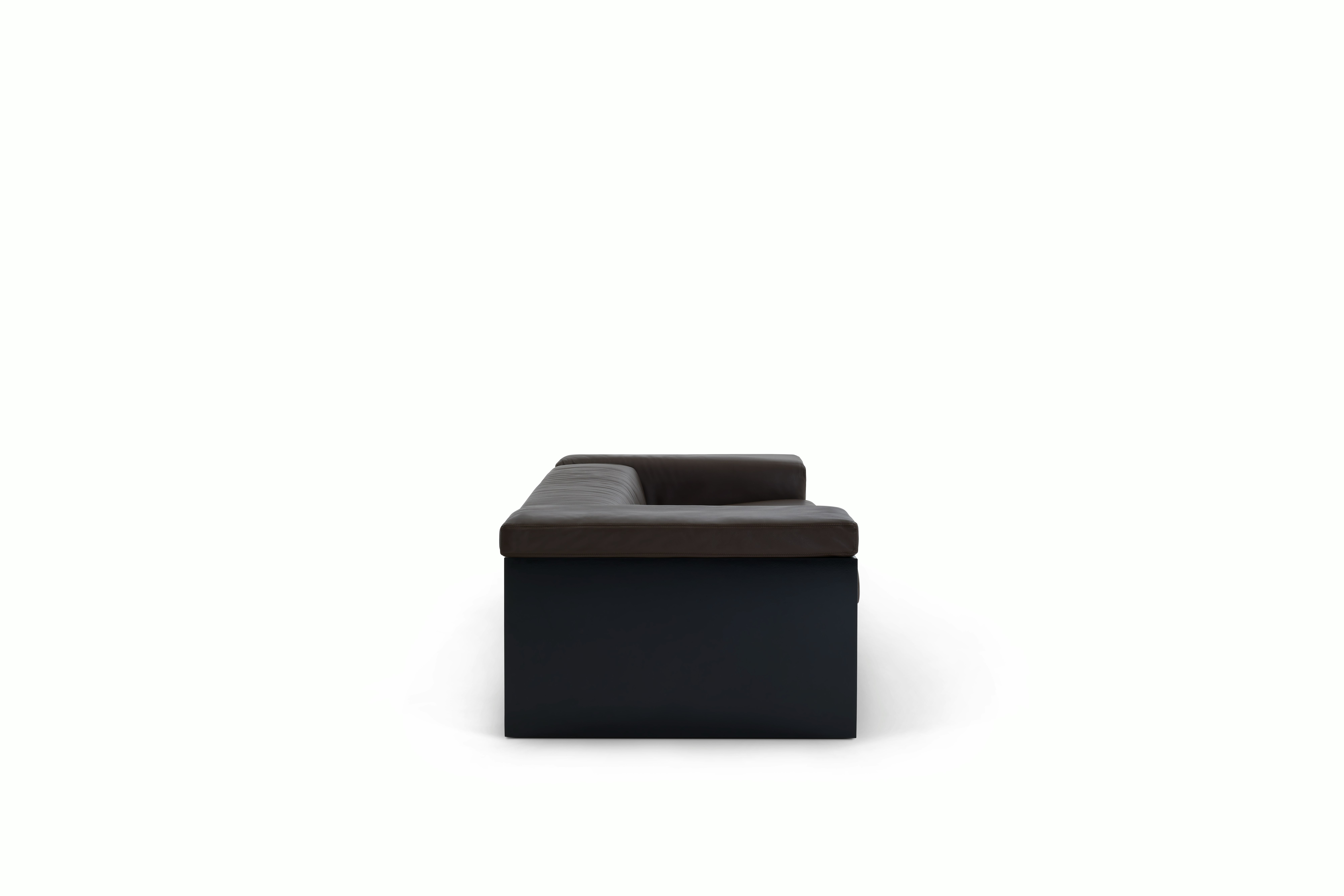 Brigadier Sofa