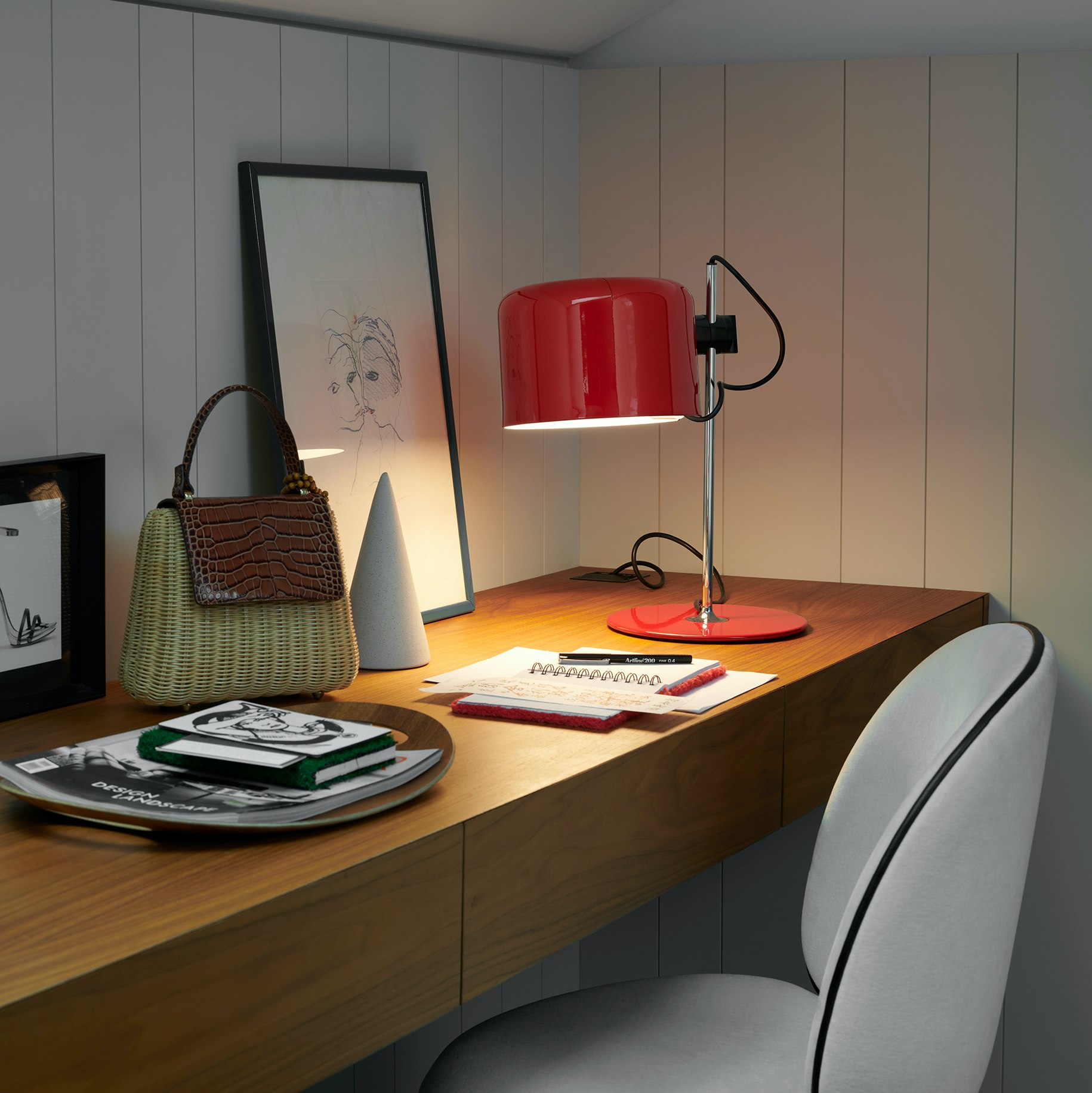 Coup&eacute; Table Lamp