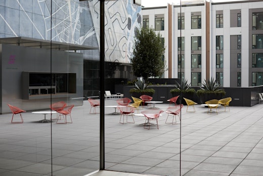 Bertoia Diamond Chair Richard Schultz Petal Coffee Table 1966 collection 1966 lounge chair 1966 coffee table outdoor community shared spaces