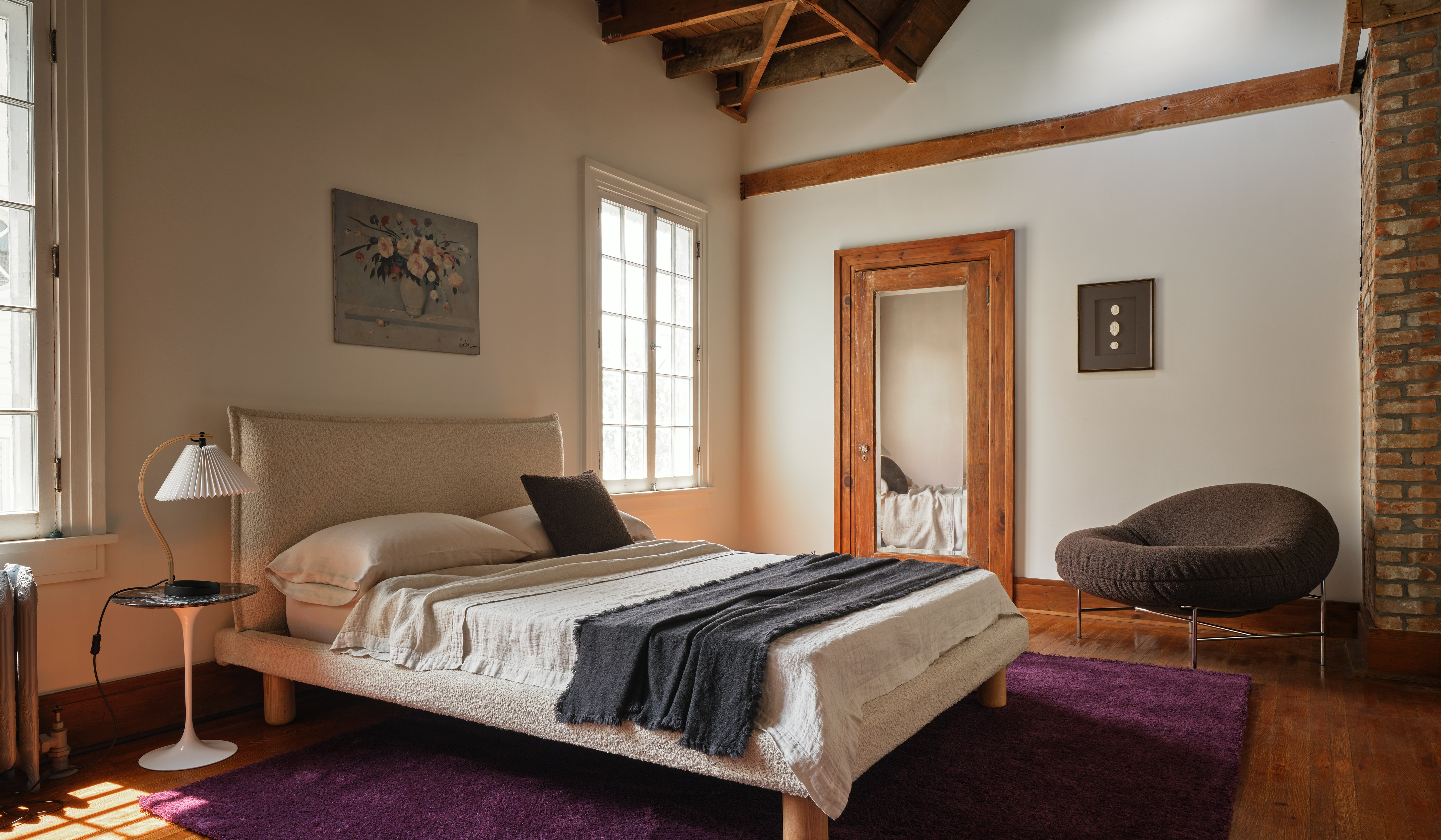 Somme Bed with Bun Lounge and Chique Rug