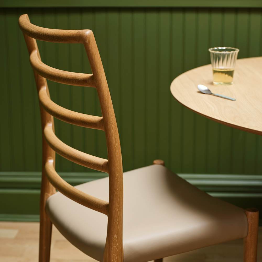 Moller 82 Side Chair detail