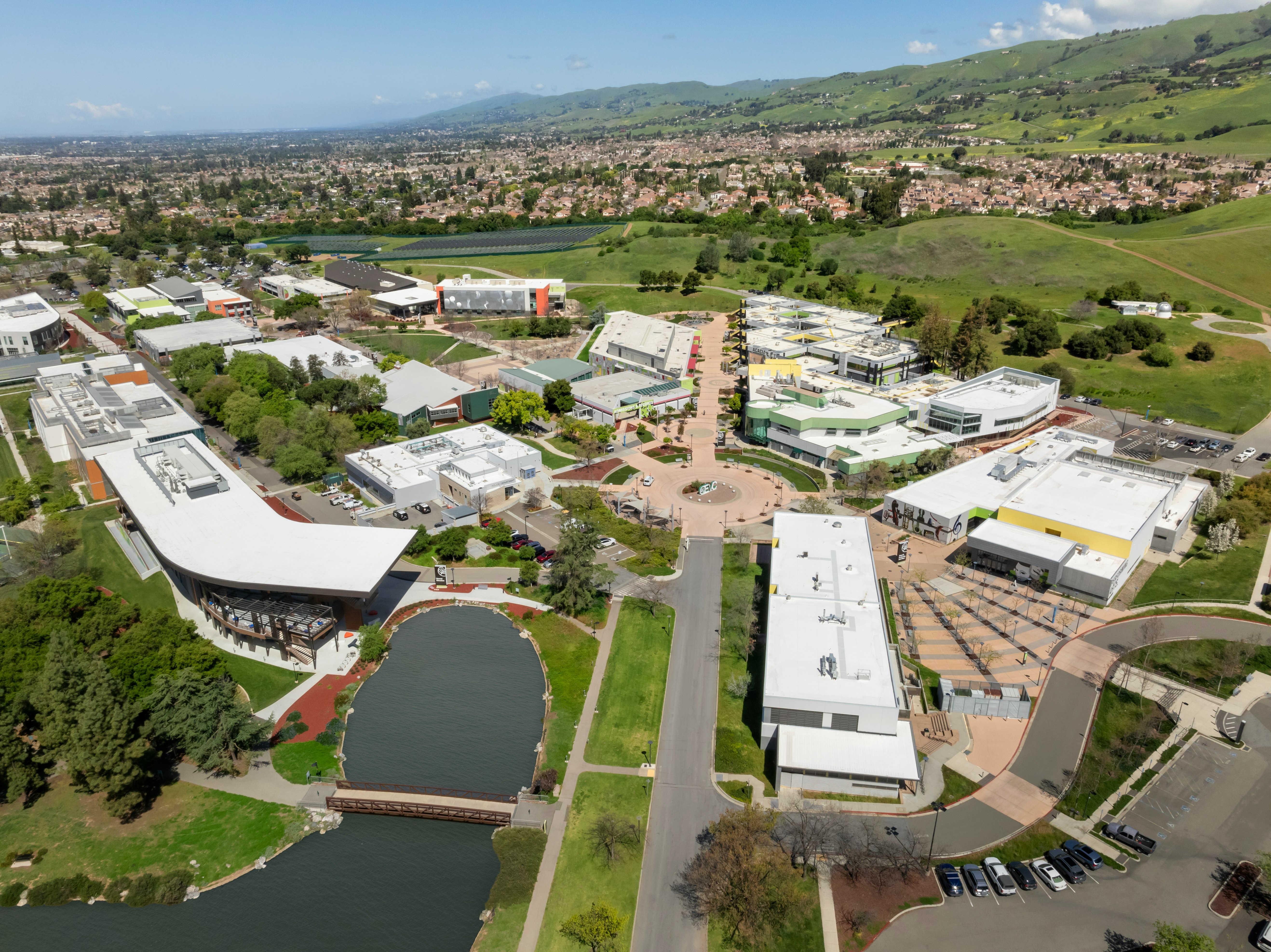 Aerial view of the Evergreen Valley College campus.