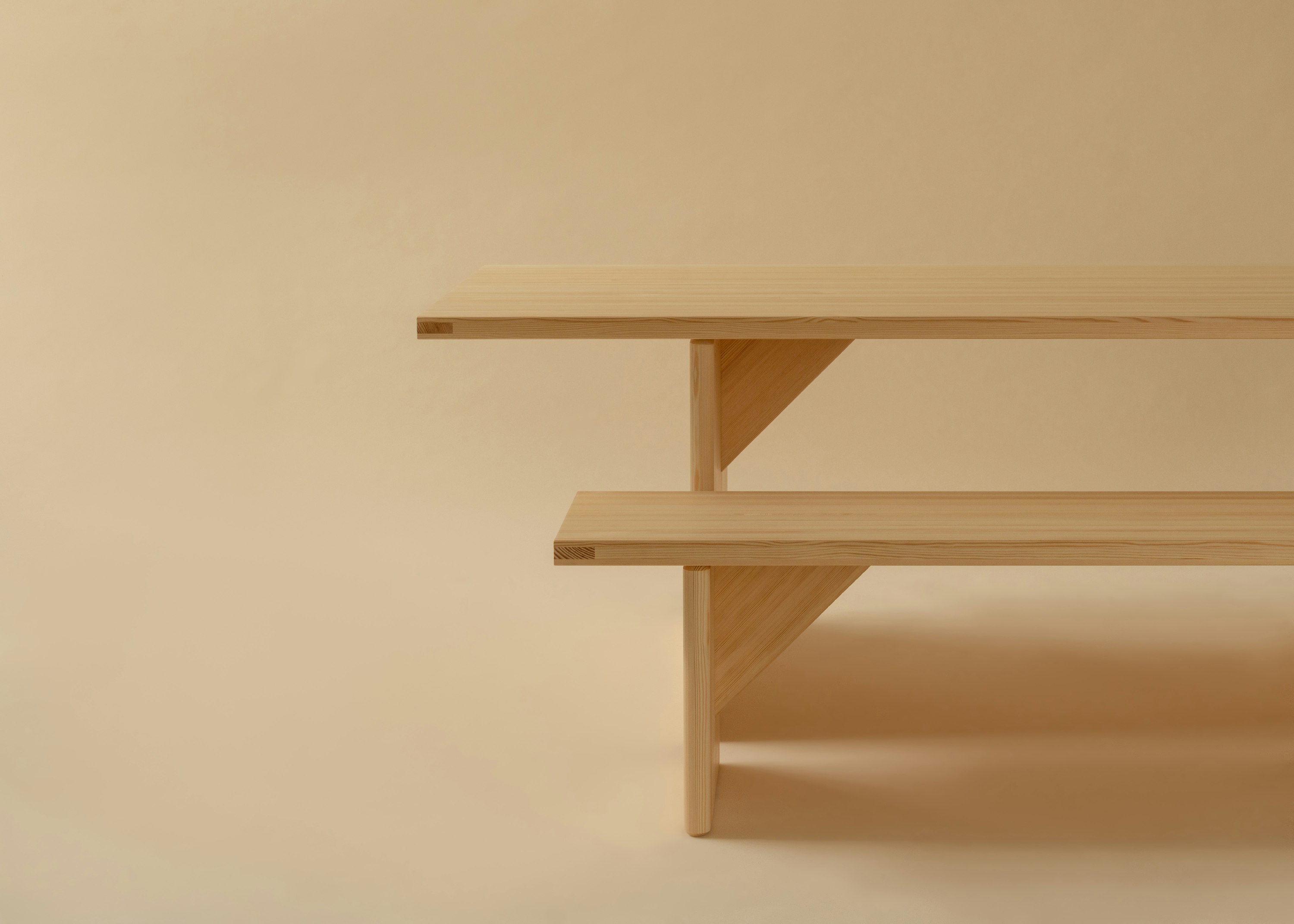 Kolmio Dining Table