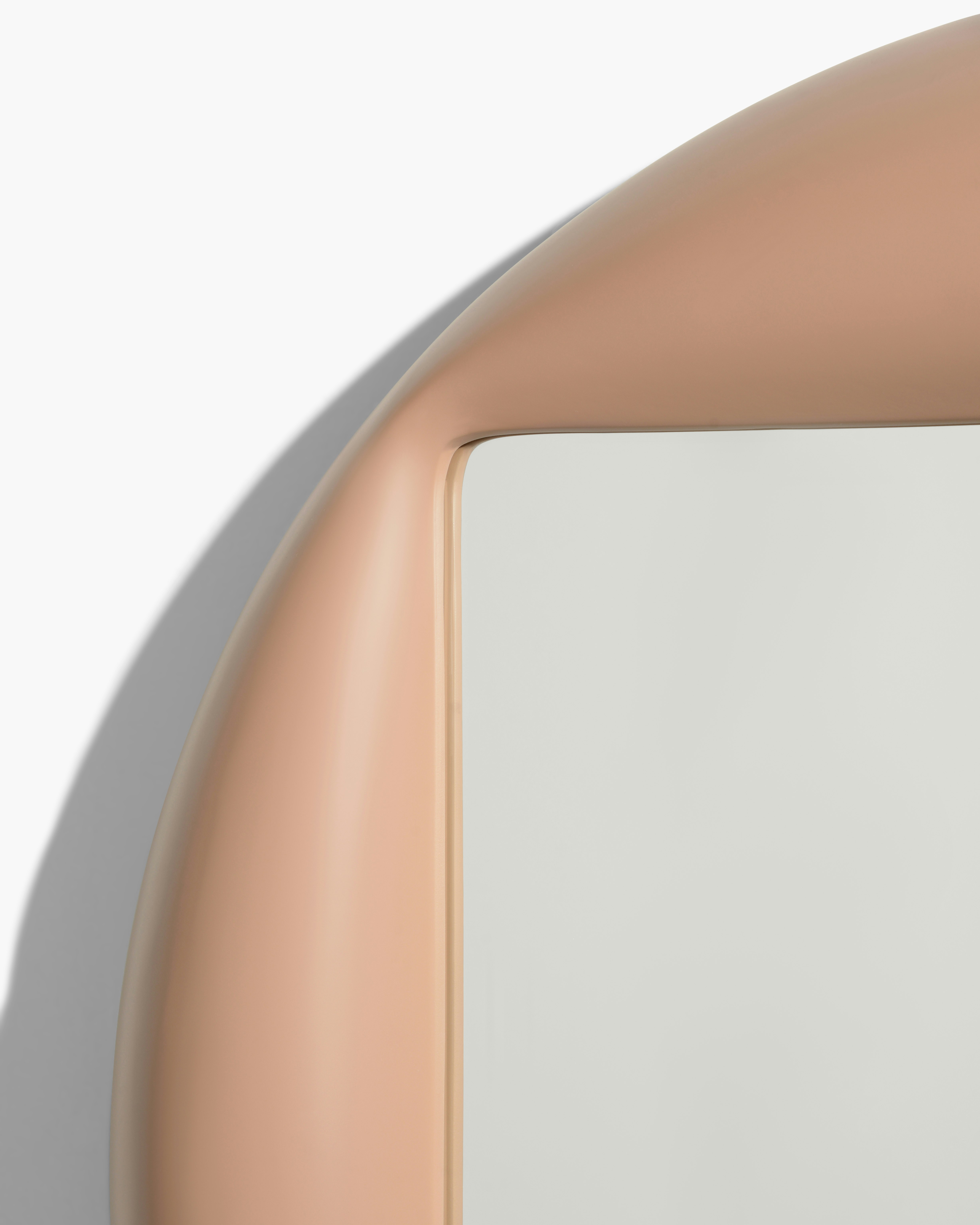 Puffer Mirror, Latte