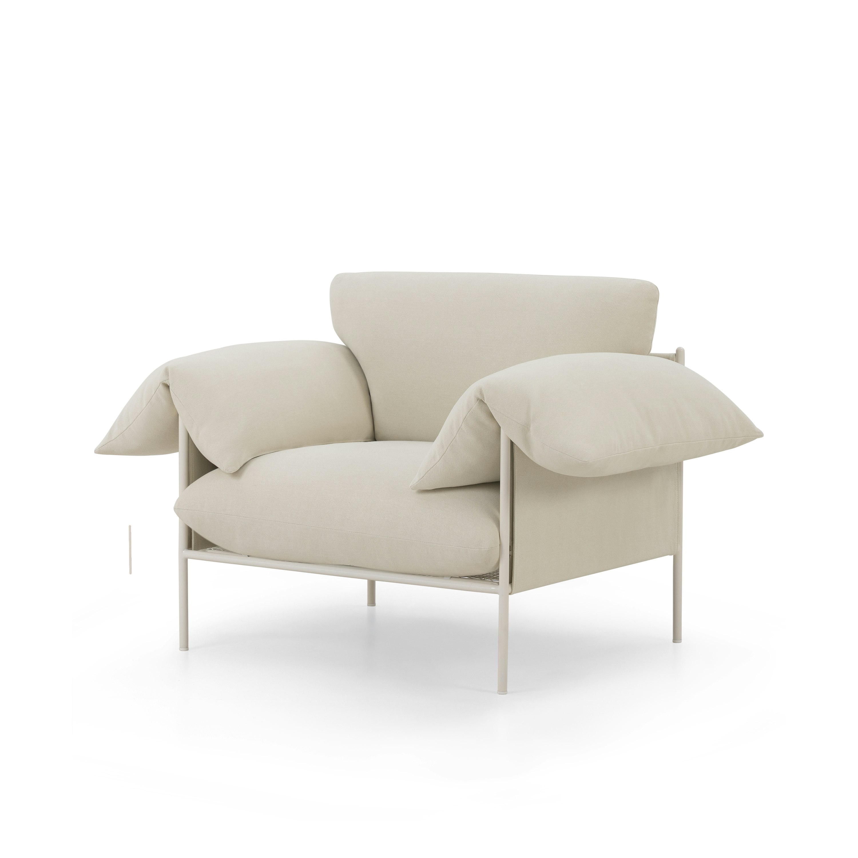 A Alva Chair in Cabarita Natural with a Nougat Cream finish viewed from an angle