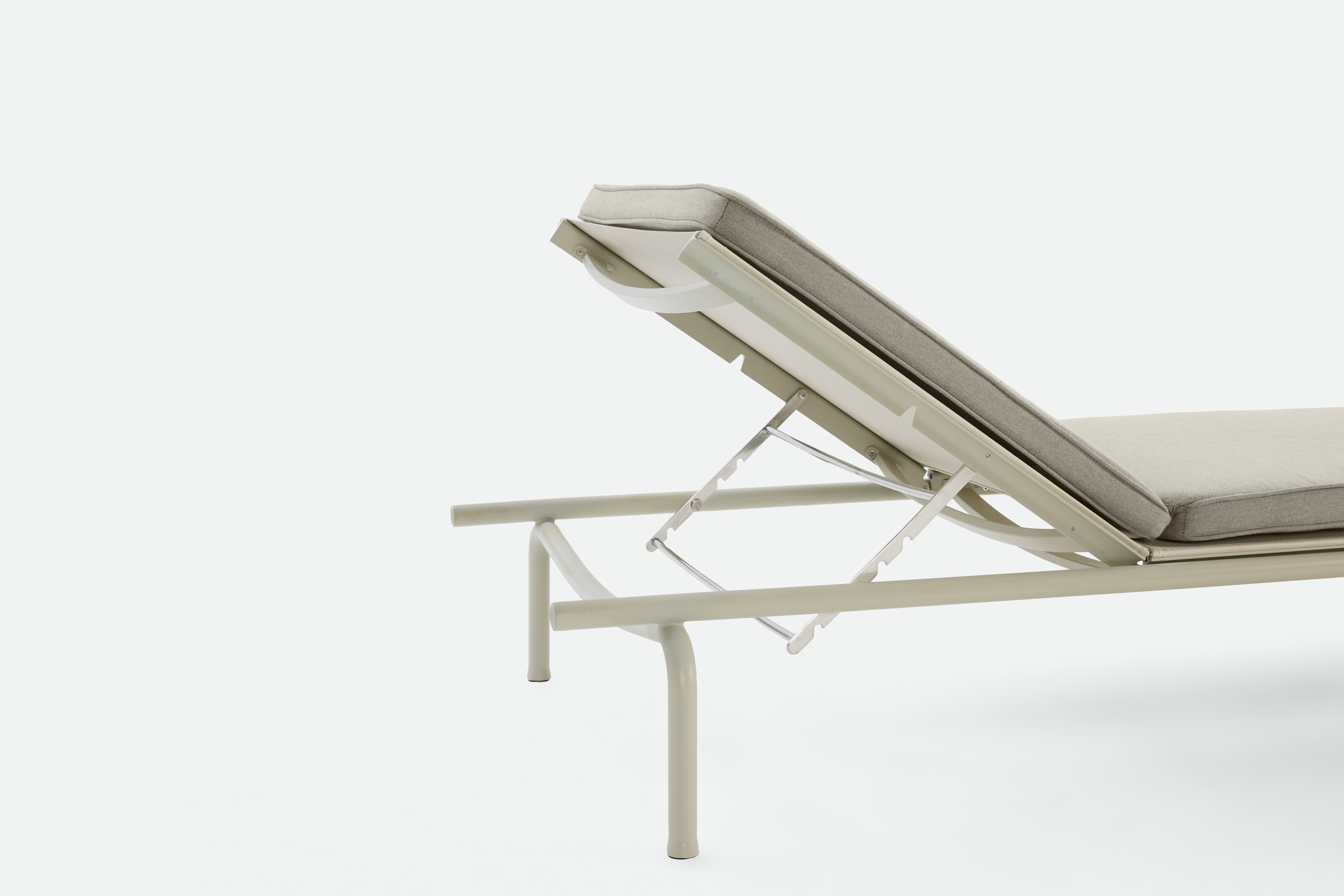 A detailed look at a Campus Outdoor Chaise in Pebble Grey.