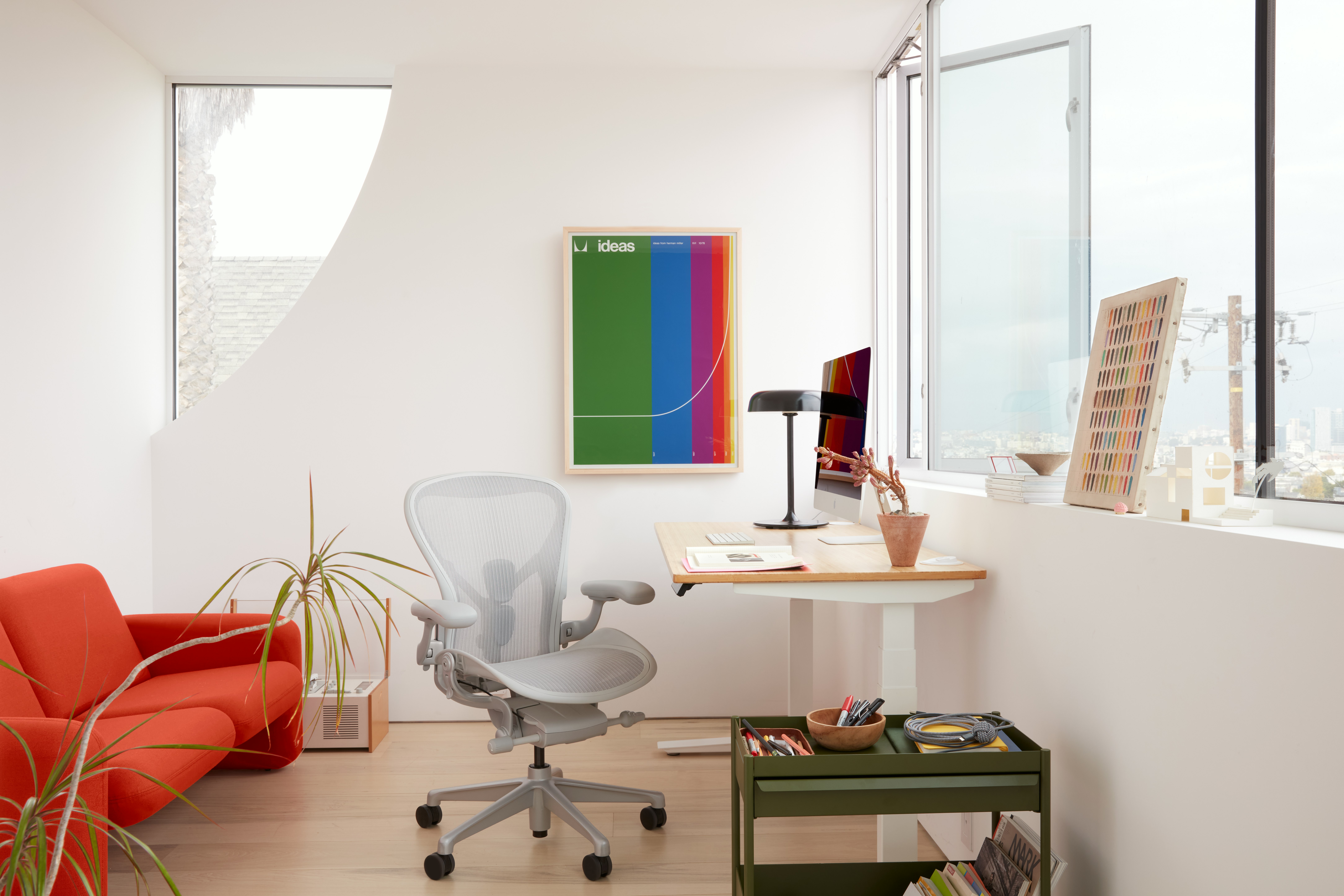 Aeron chair