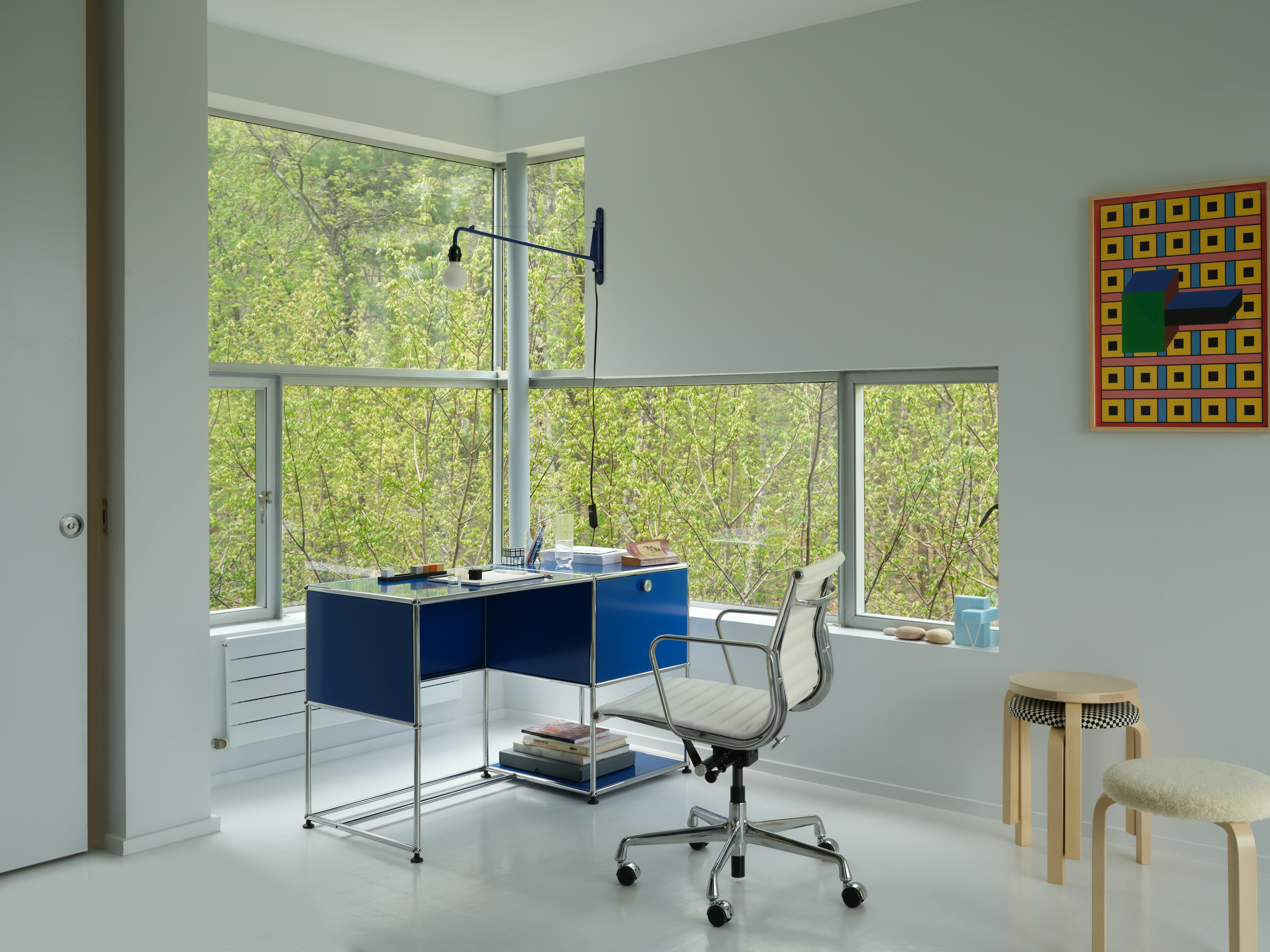 Eames Aluminum Group Chair