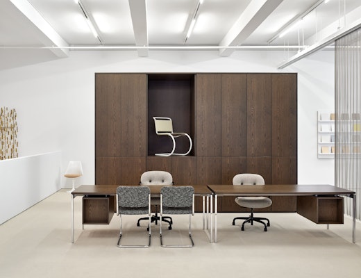 Knoll NYC Showroom with Reff Profiles, Antenna Desk, Cesca Chairs, and Morrison Hannah Chairs Knoll NYC Showroom Reff Profiles Antenna Desk Cesca Chair Morrison Hannah Chair MR Chair