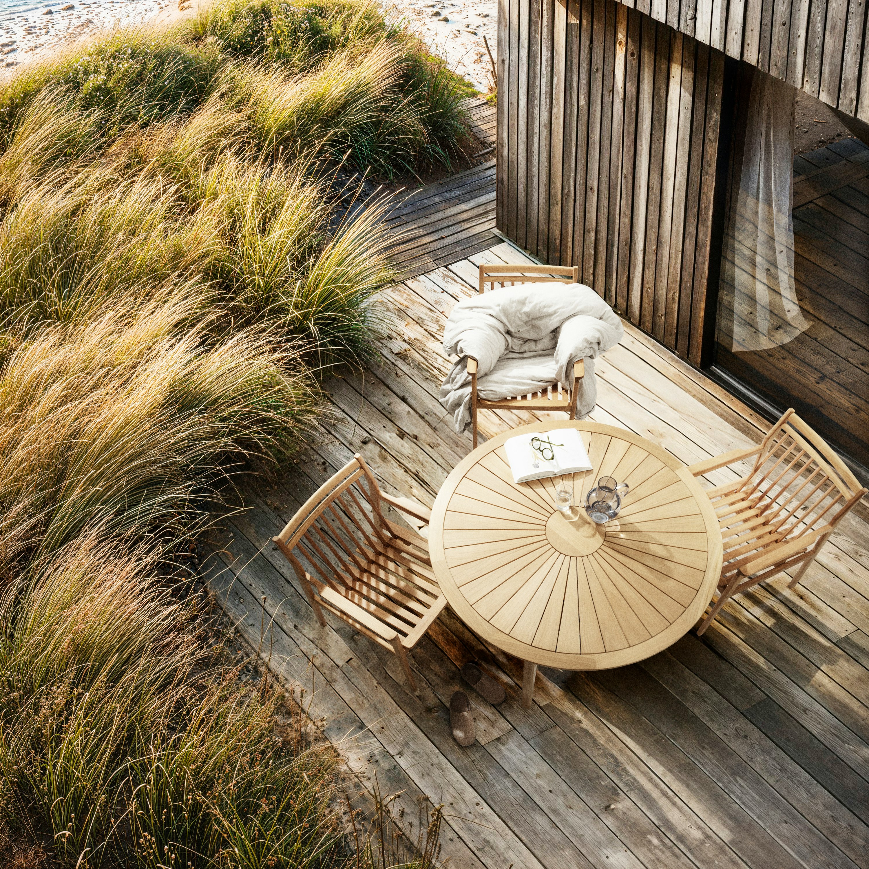 Sammen Outdoor Dining Table