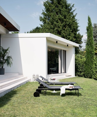 1966 Adjustable Chaise Saarinen Side Table Outdoor