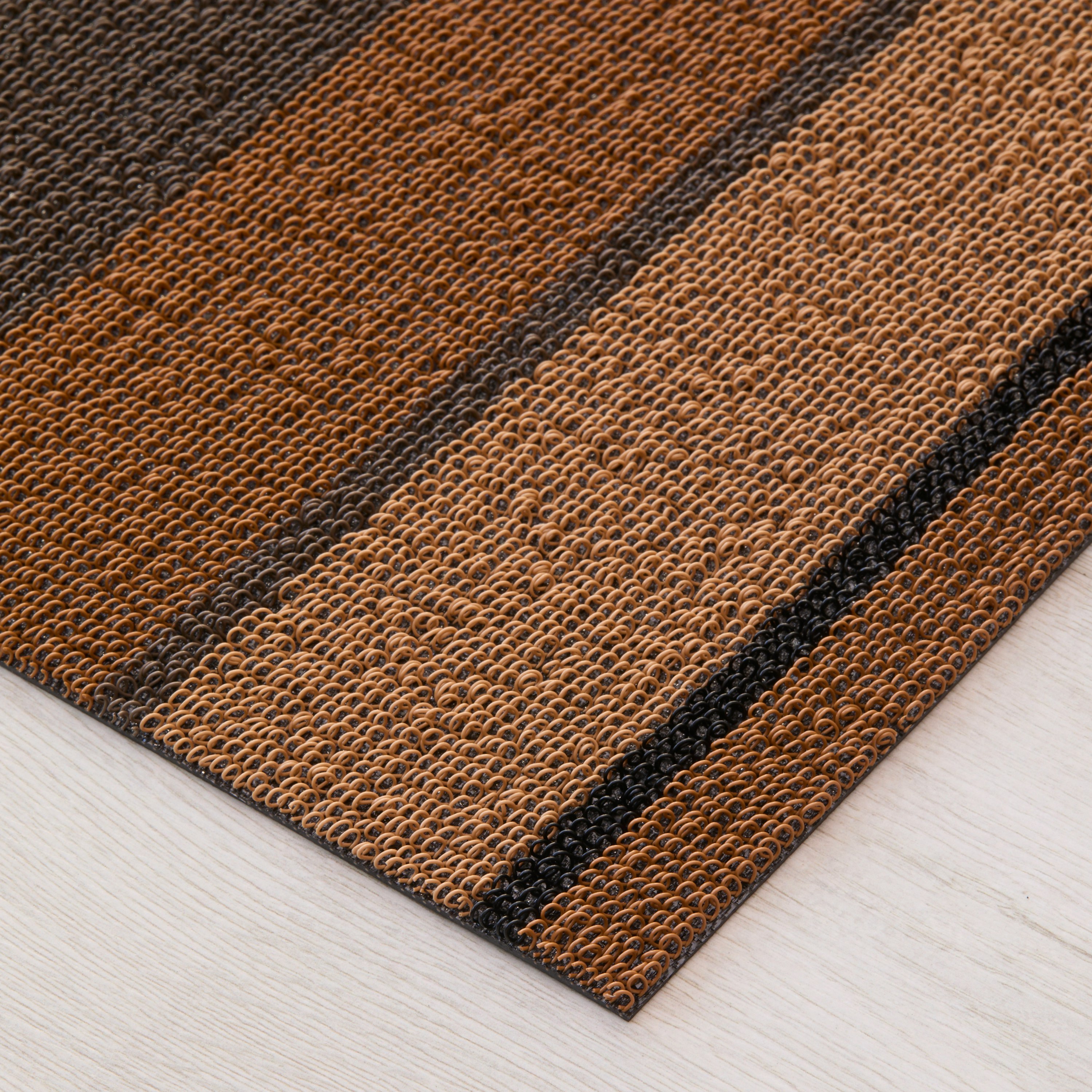 A detailed look at Bolt Stripe Shag Mat in 2 ft x 3 ft, Honey.