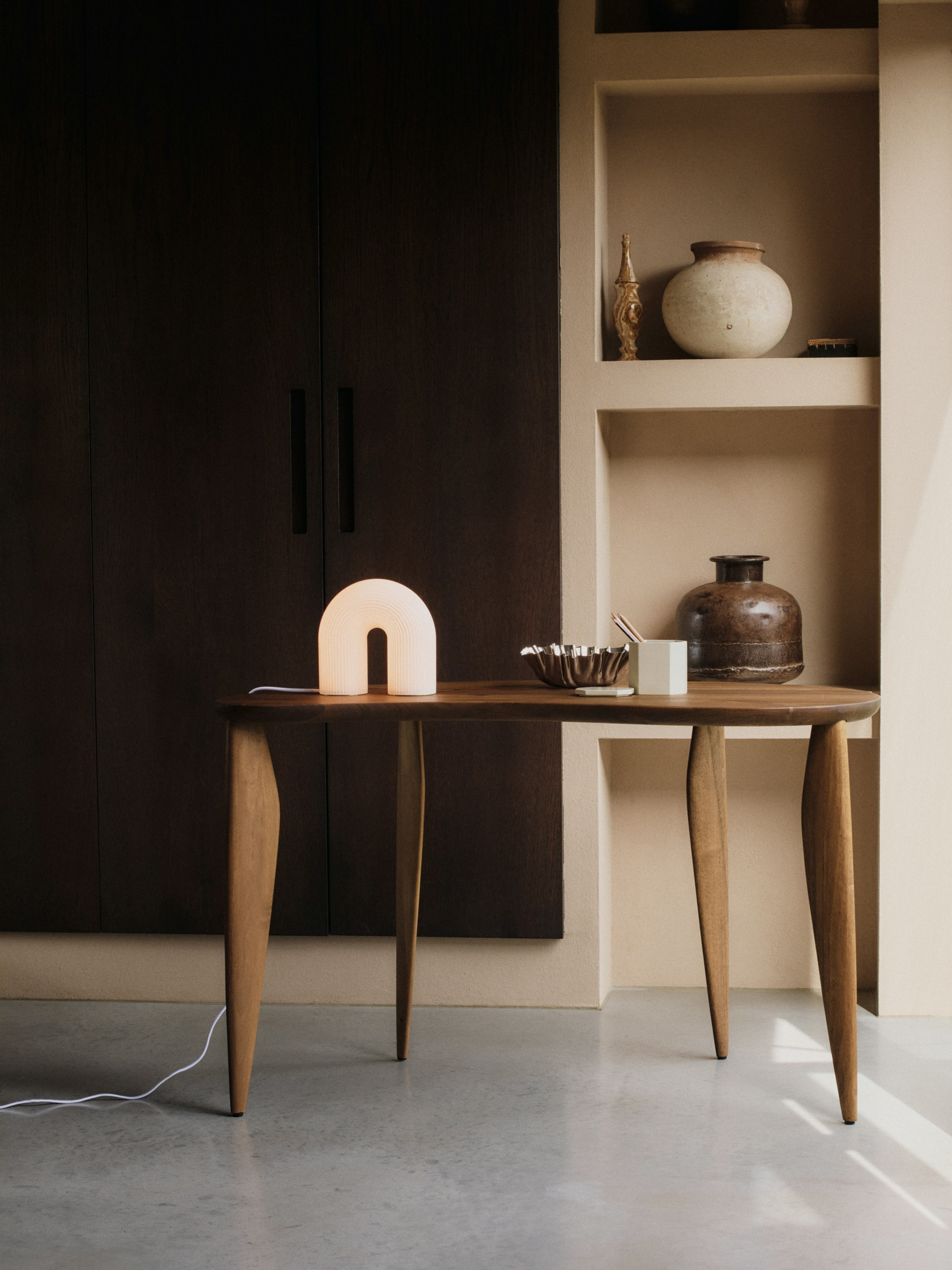 Vuelta Table Lamp
