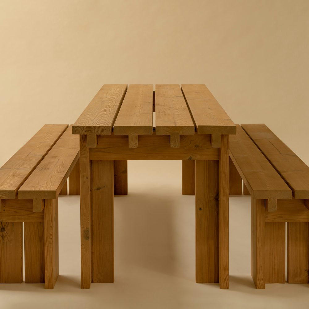 013 Osa Outdoor Dining Table