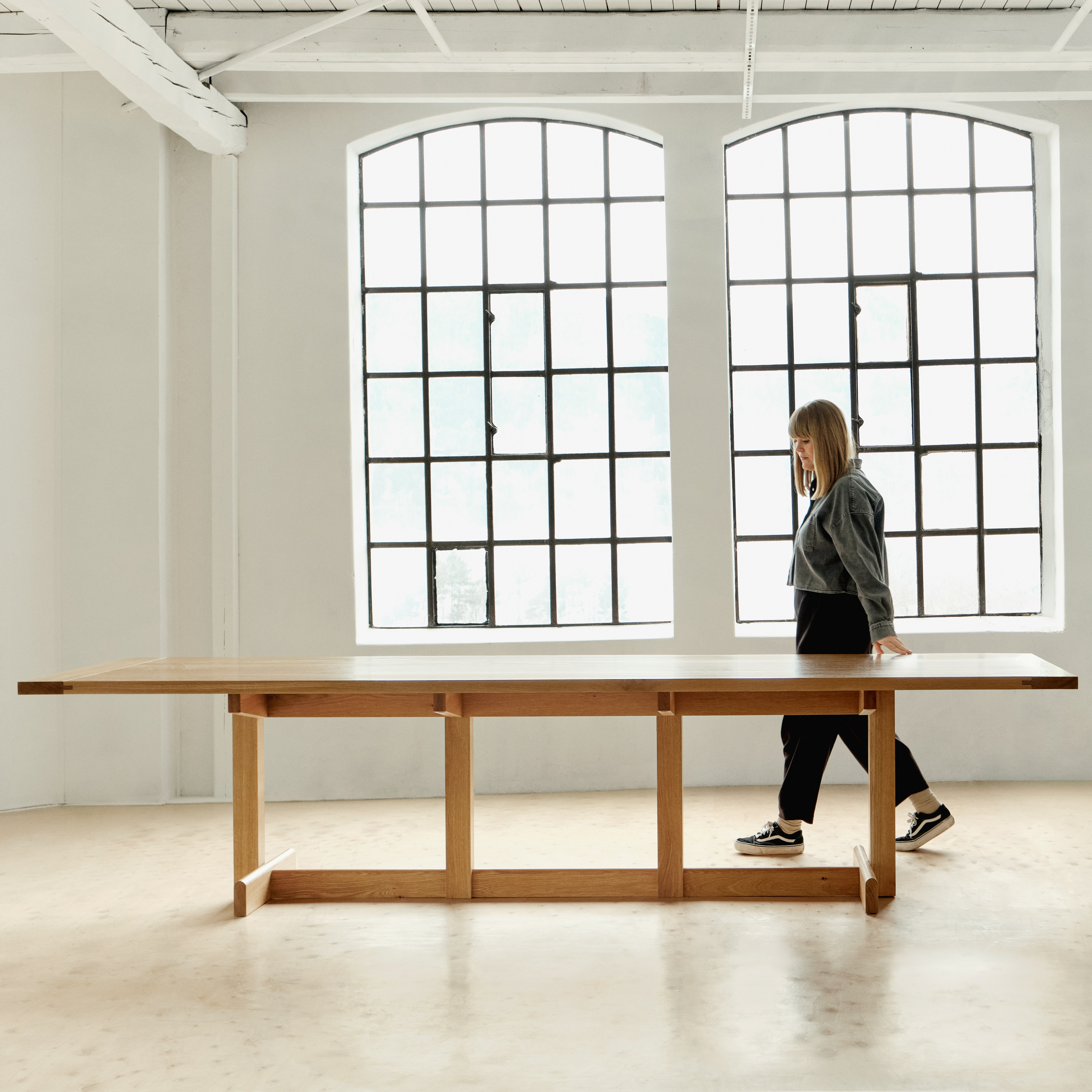 Land Storage, Console, Oak
