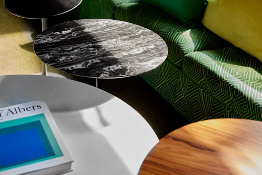 Design Days 2021 saarinen side table lounge knoll at fulton market