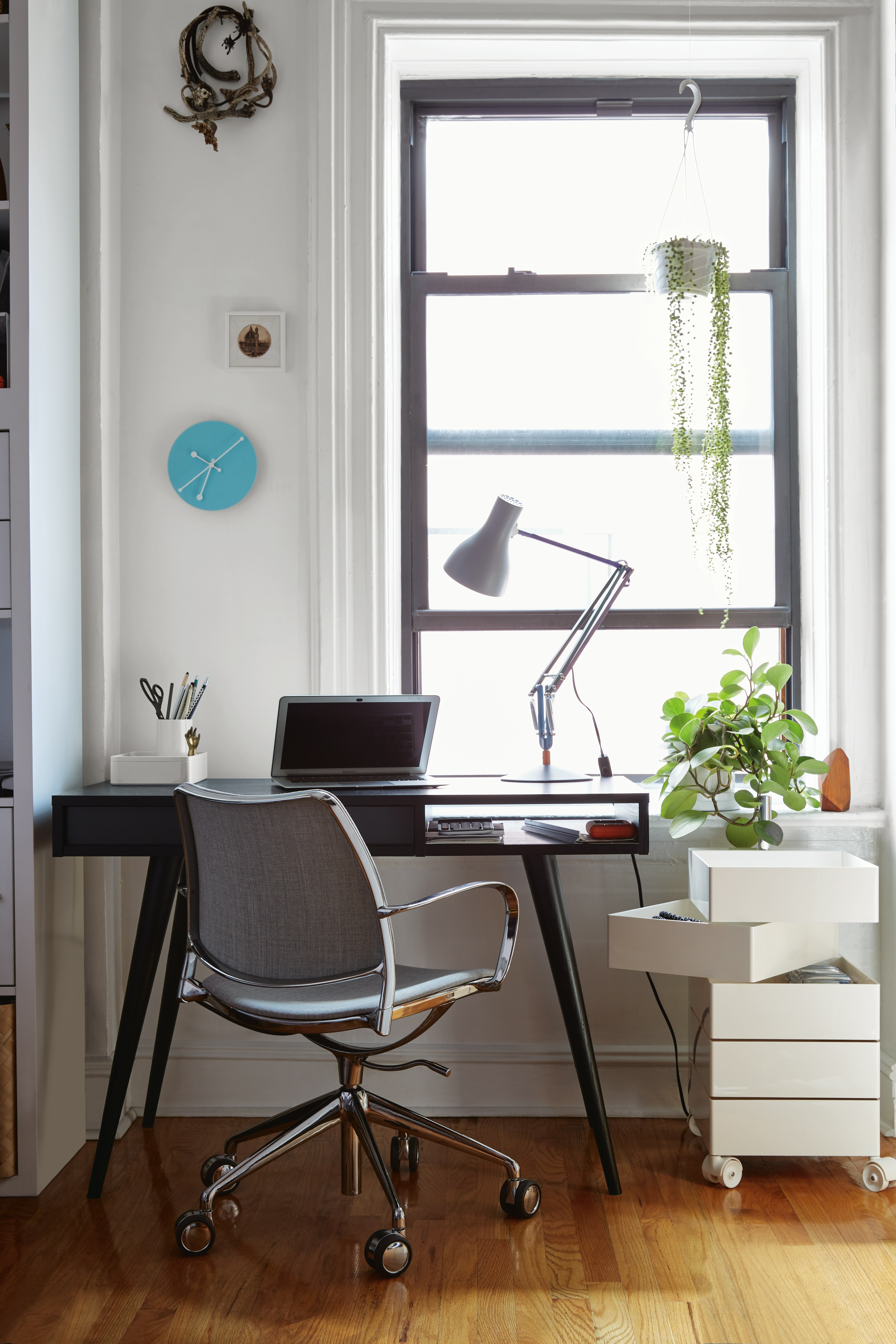 Gas Task Chair