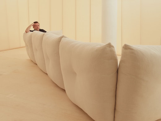Perron Pillo Sofa 