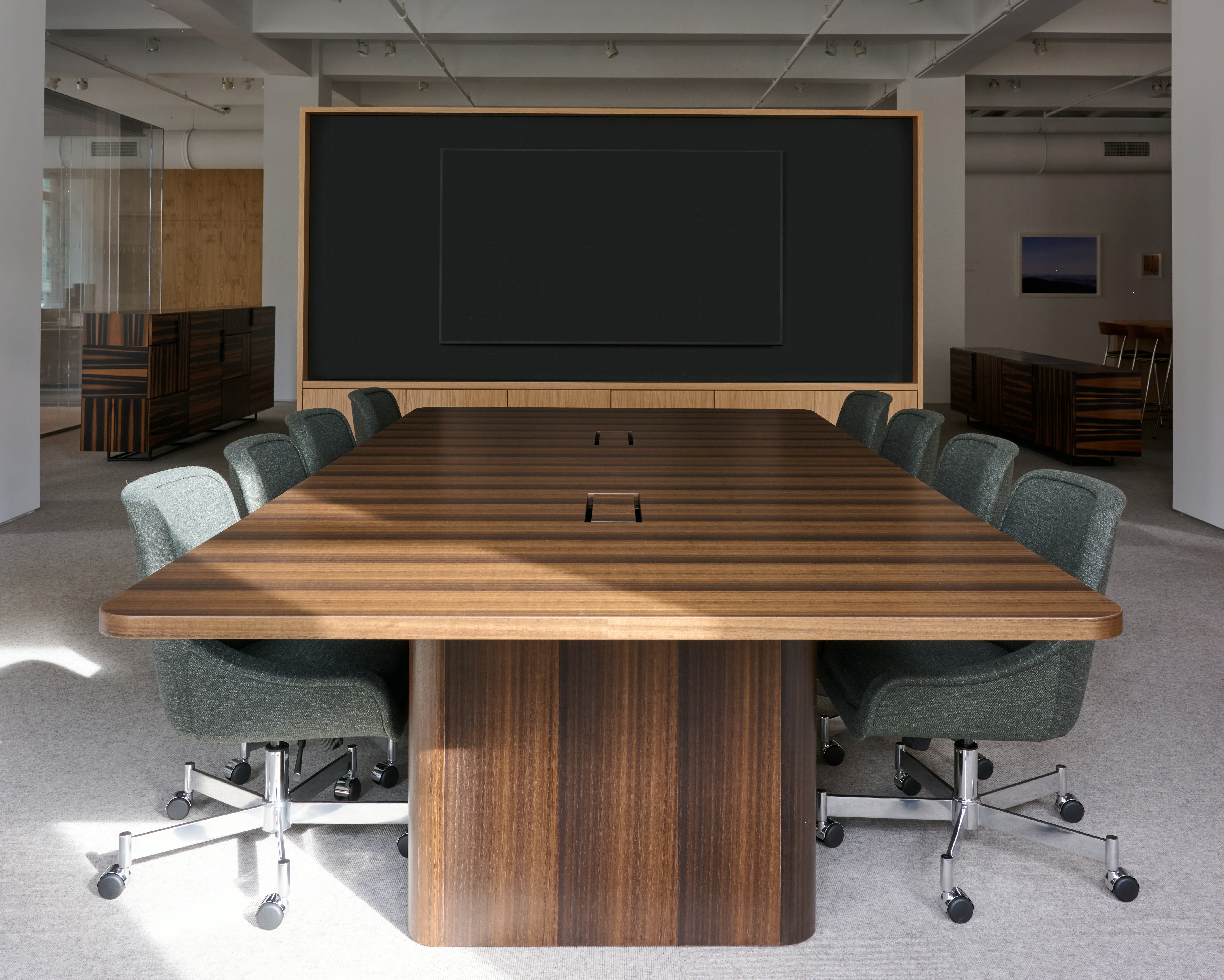 JD Media Table, DatesWeiser | MillerKnoll