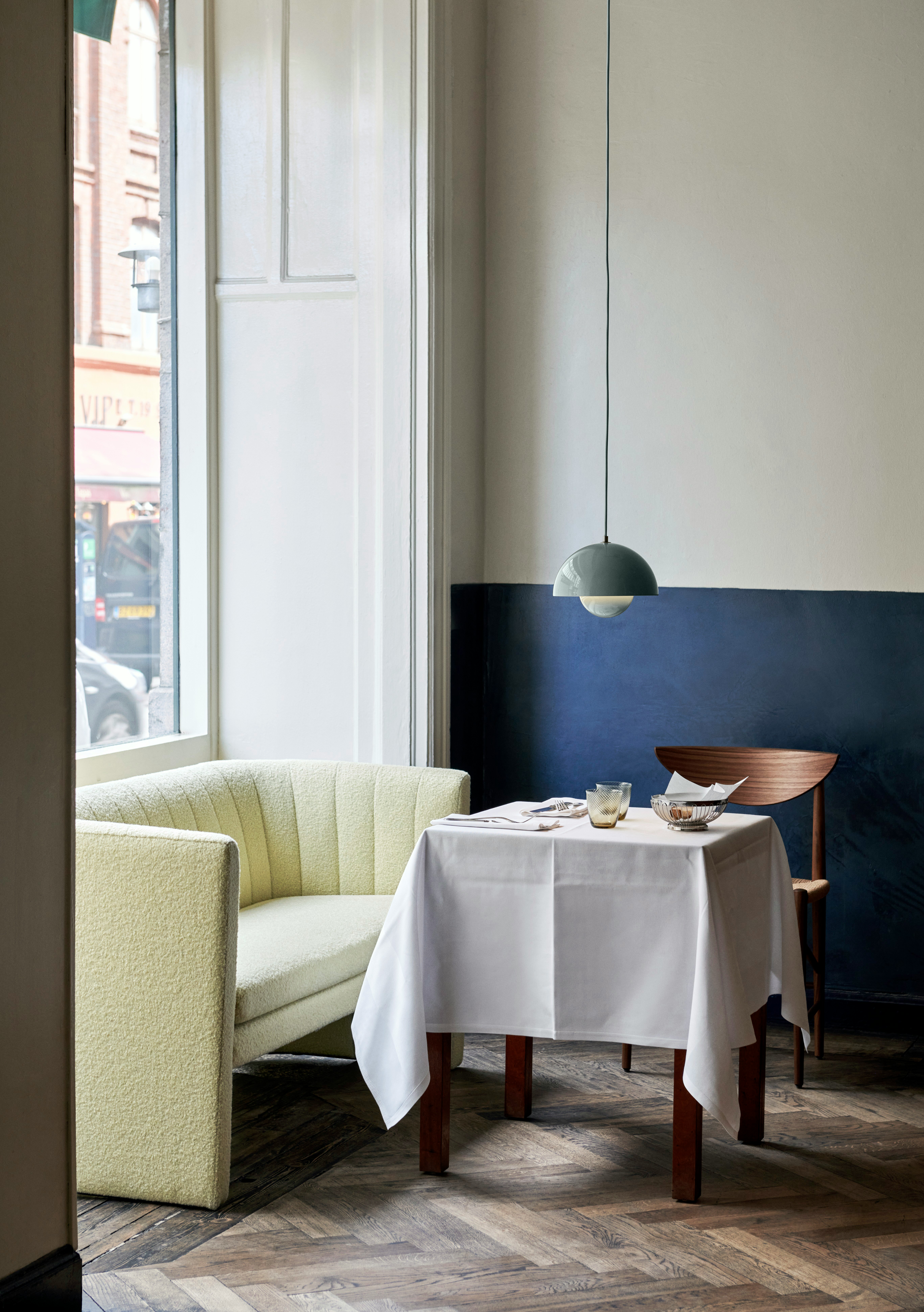 VP1 Flowerpot Pendant