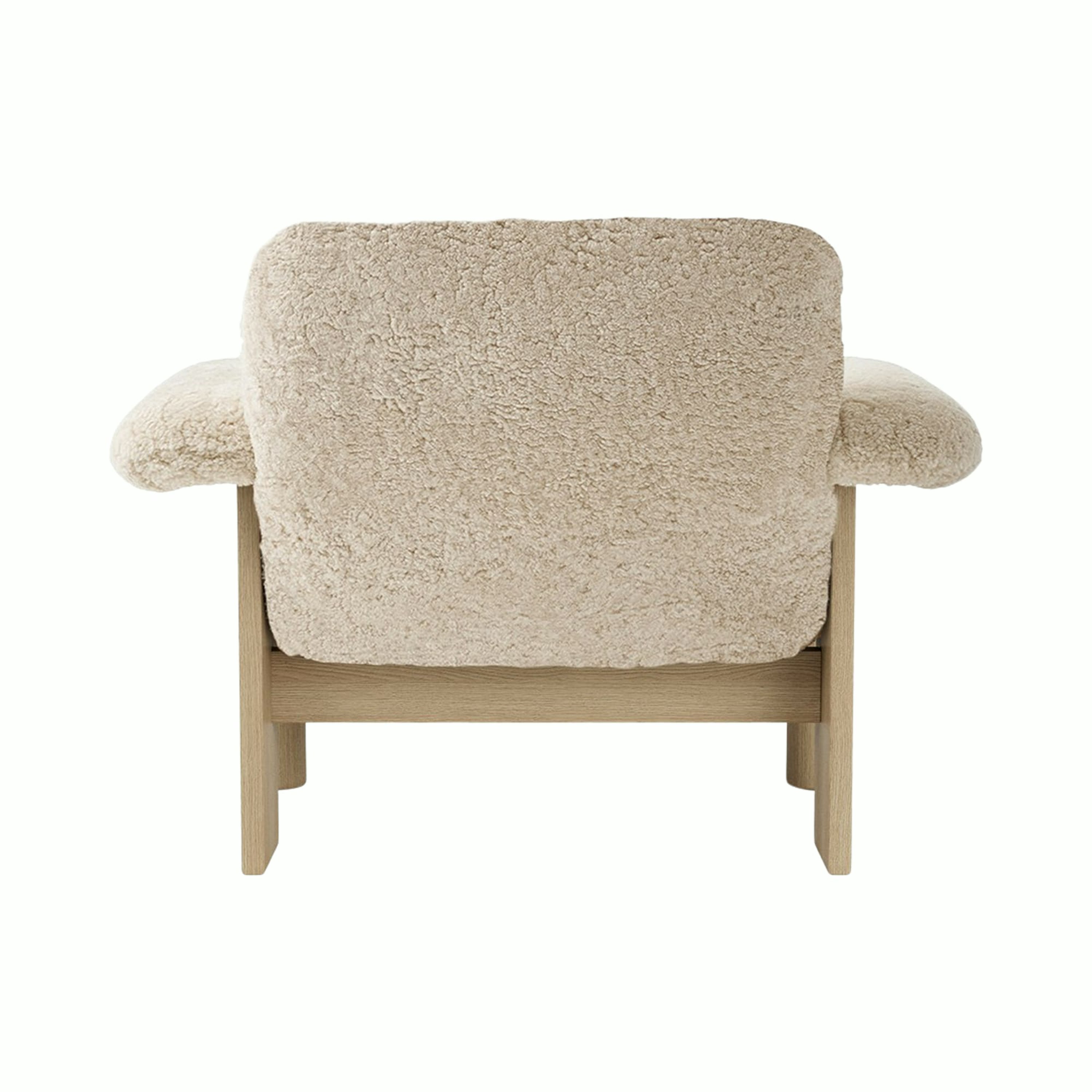 Brasilia Lounge Chair - Low Back, Natural Oak, Sheepskin, Nature