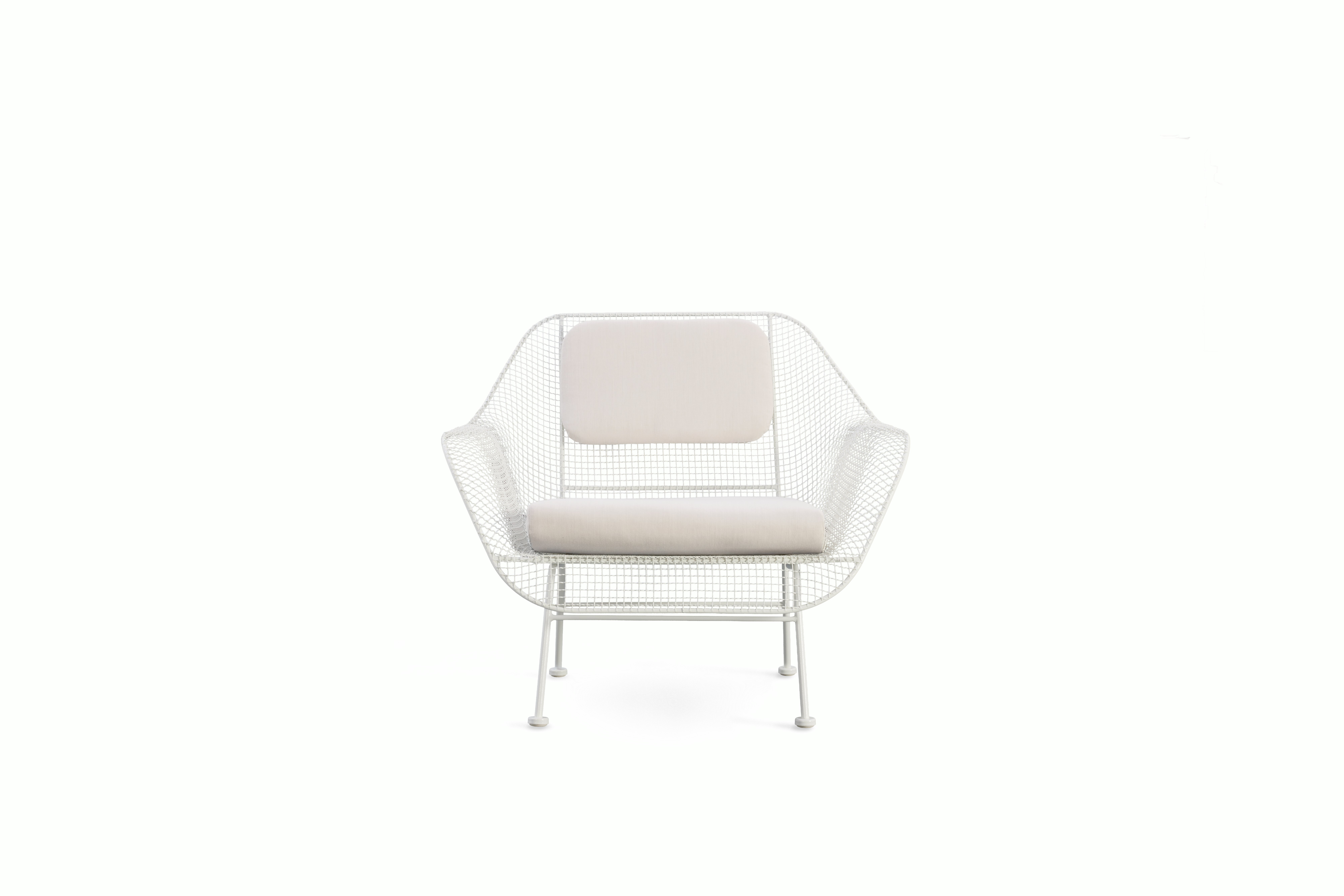 Sculptura Lounge Chair - white, pumice