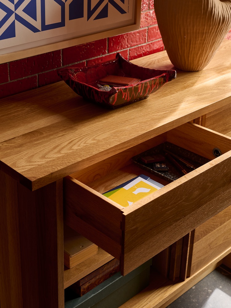 Land Storage Console