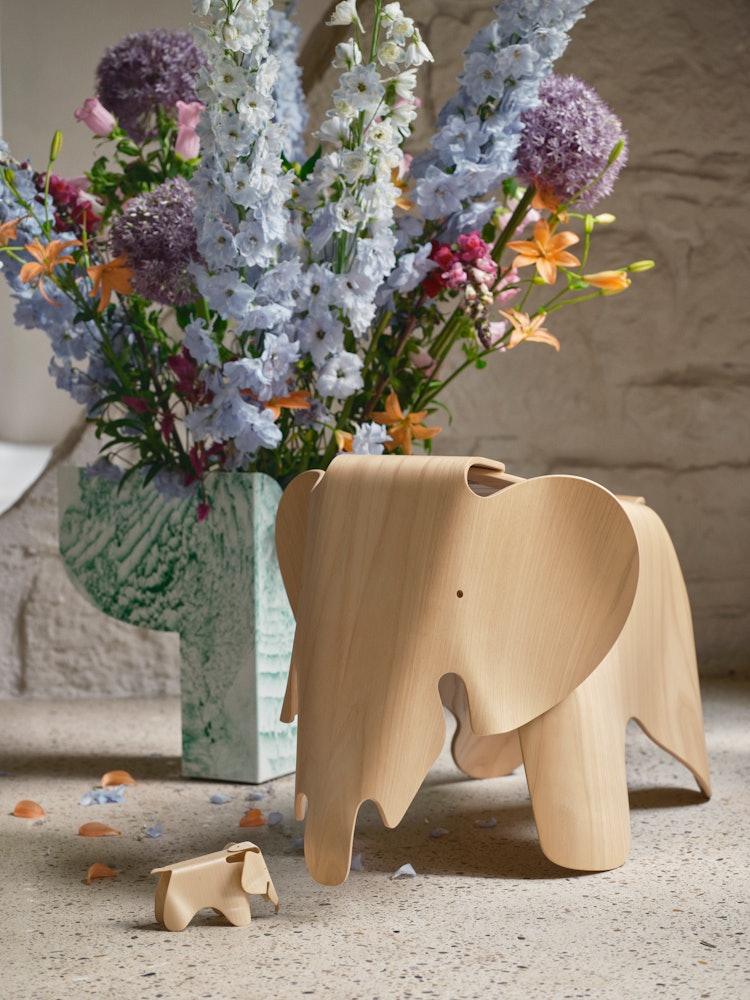 Eames Elephant