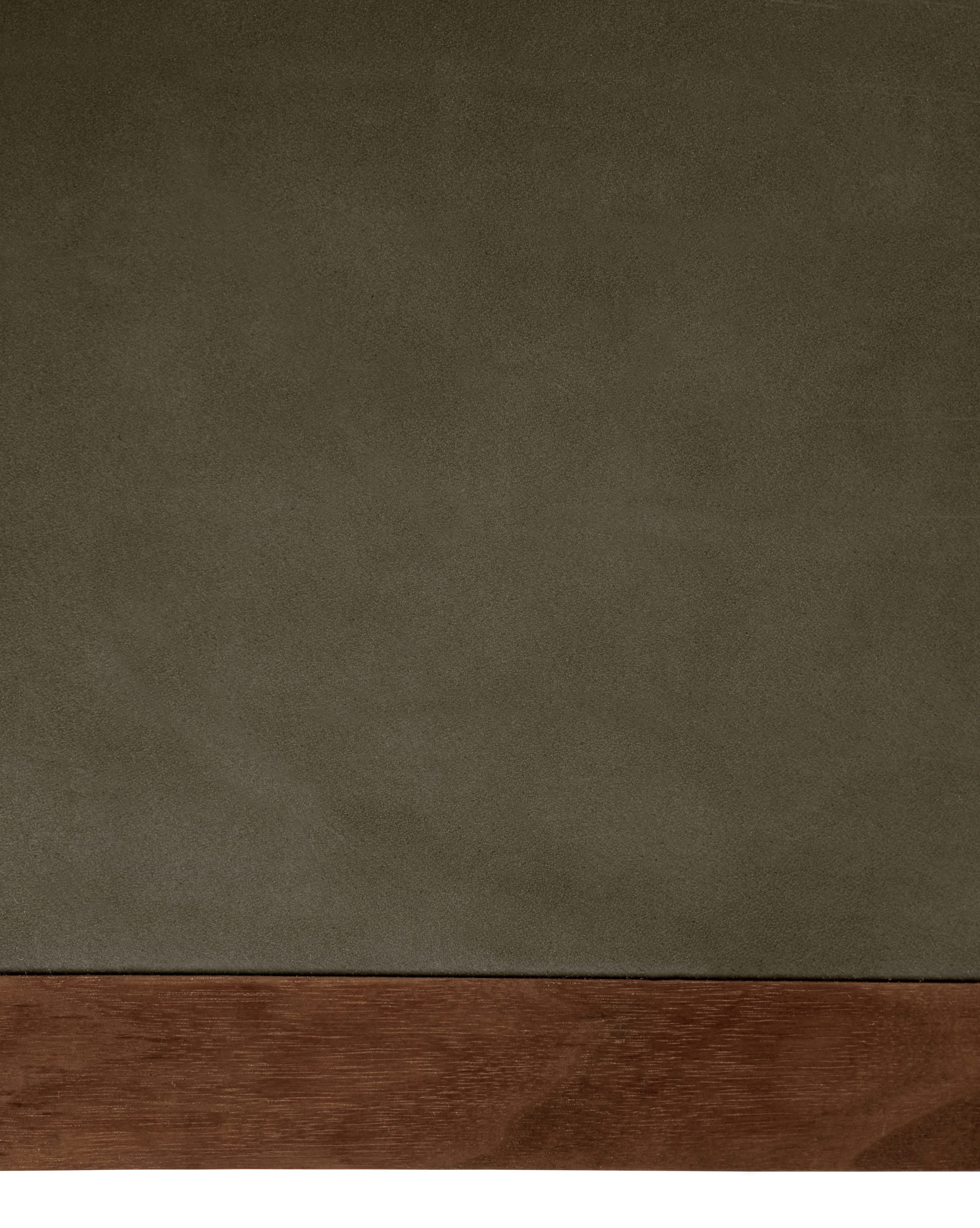 A detailed look at the Vipp430 Studio Desk.