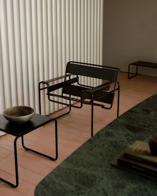 Wassily Chair Laccio Side Table