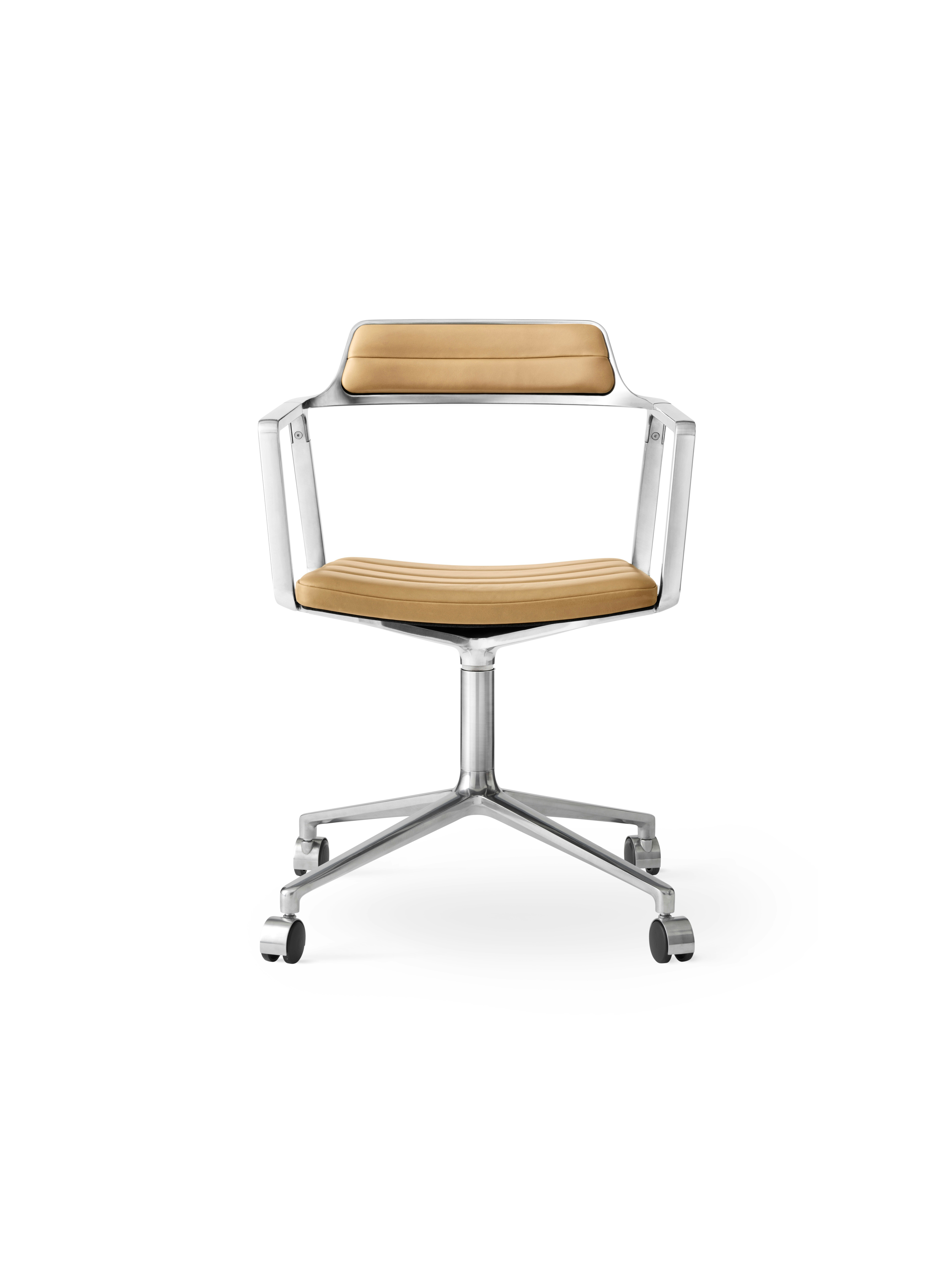 Vipp452 Swivel Chair