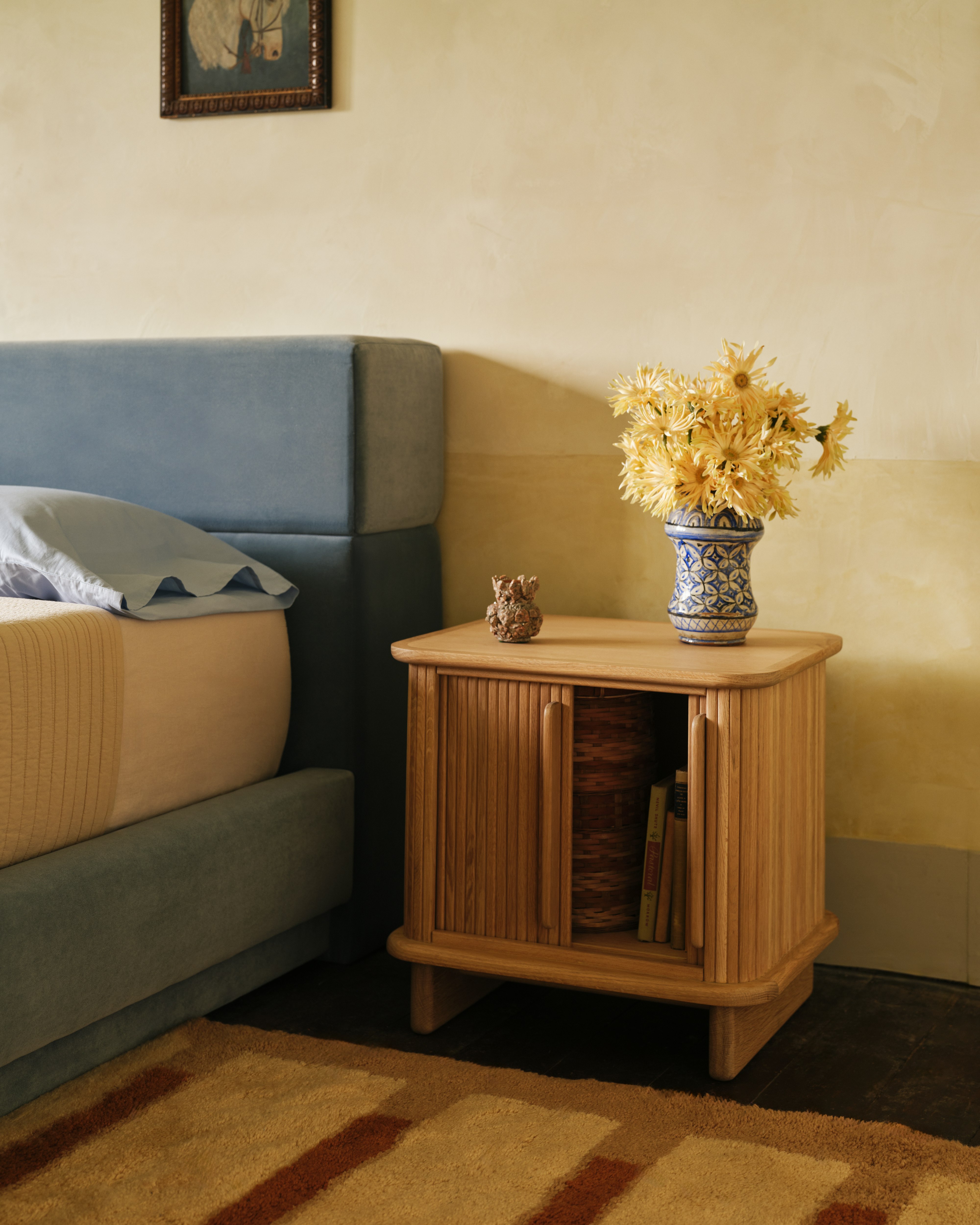Noviembre Bedside Table
