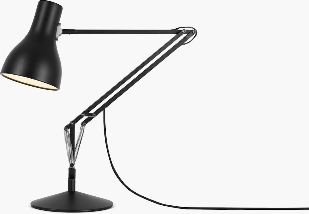 Type 75 Desk Lamp in jet black