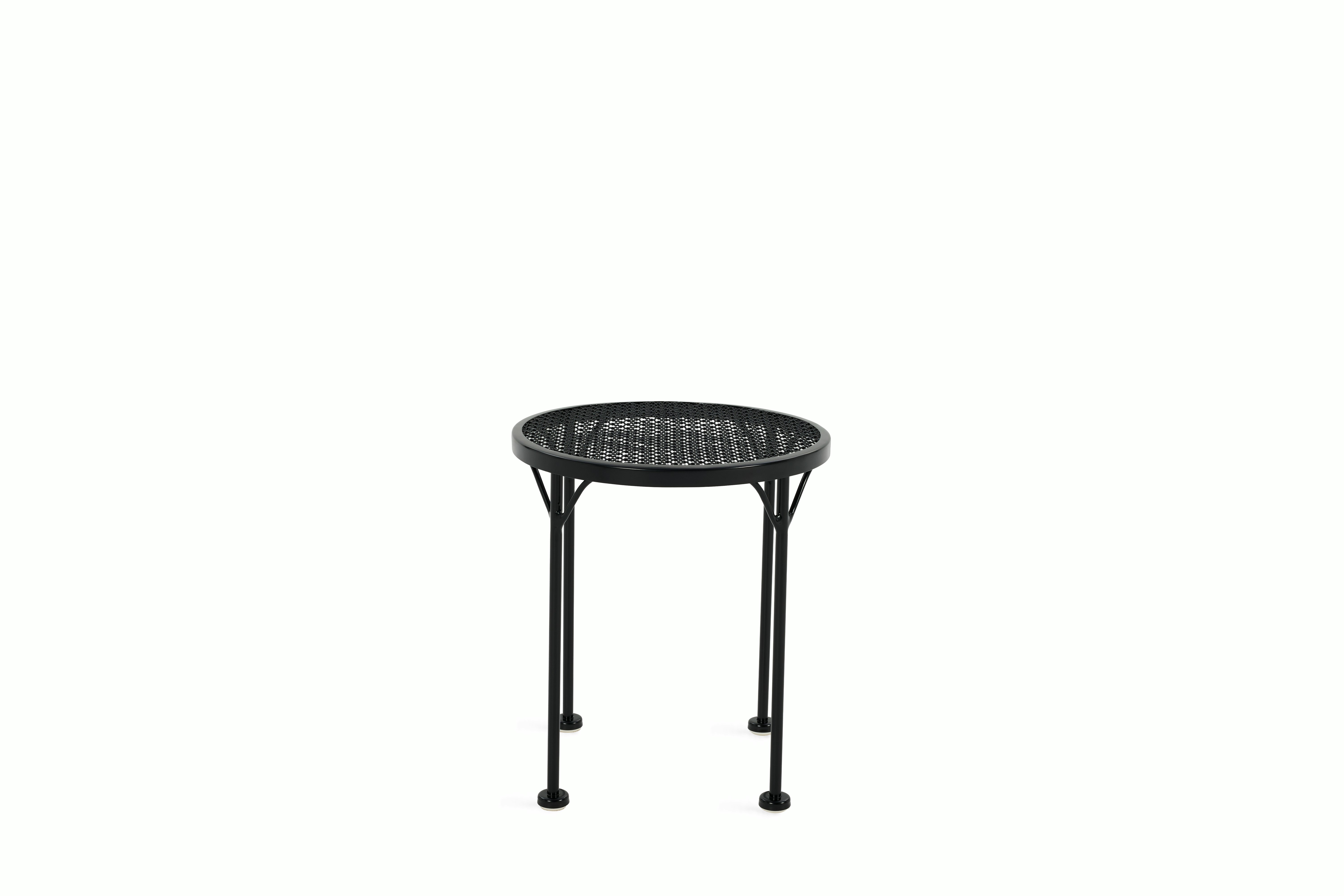 Sculptura Side Table