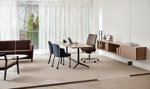 Knoll Essentials Anchor storage wall mounted Dividends Skyline Y-base table Remix High Back Remix chair Remix side Krefeld lounge Krusin lounge chair Saarinen Knoll Extra Marc Krusin Multi Use private office