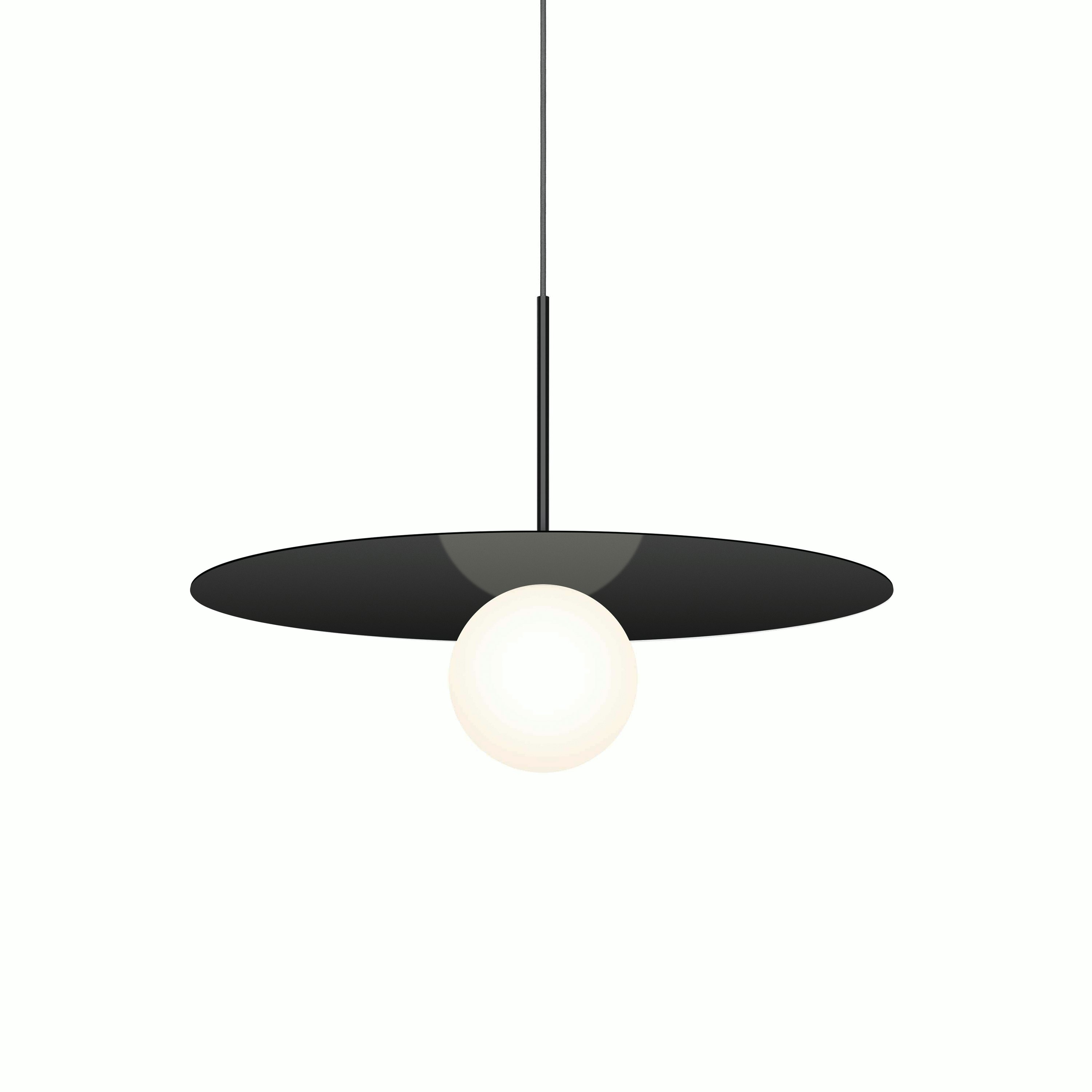 Bola Pendant 22
