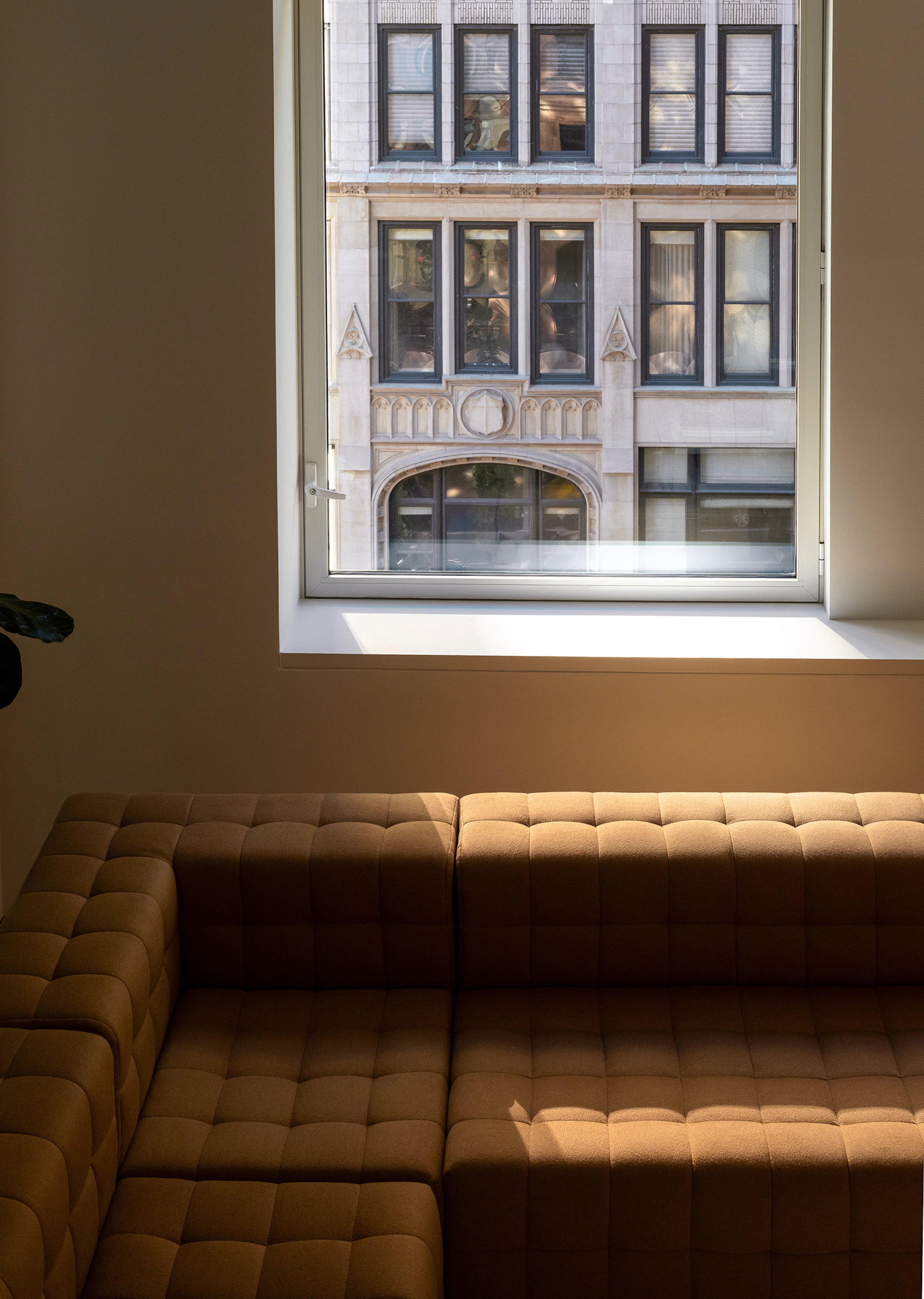 Rapport Sectional Sofa