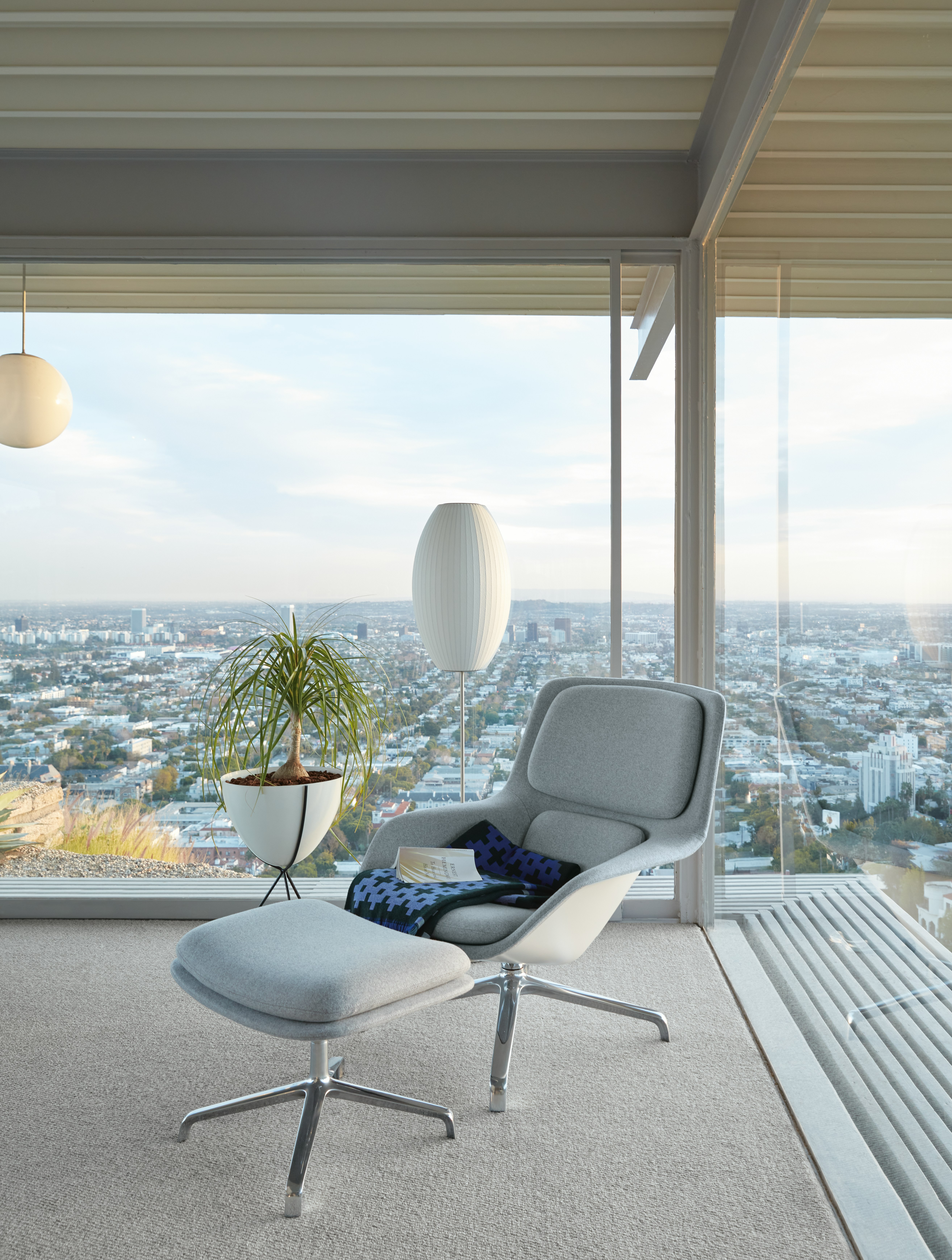 Striad Lounge Chair