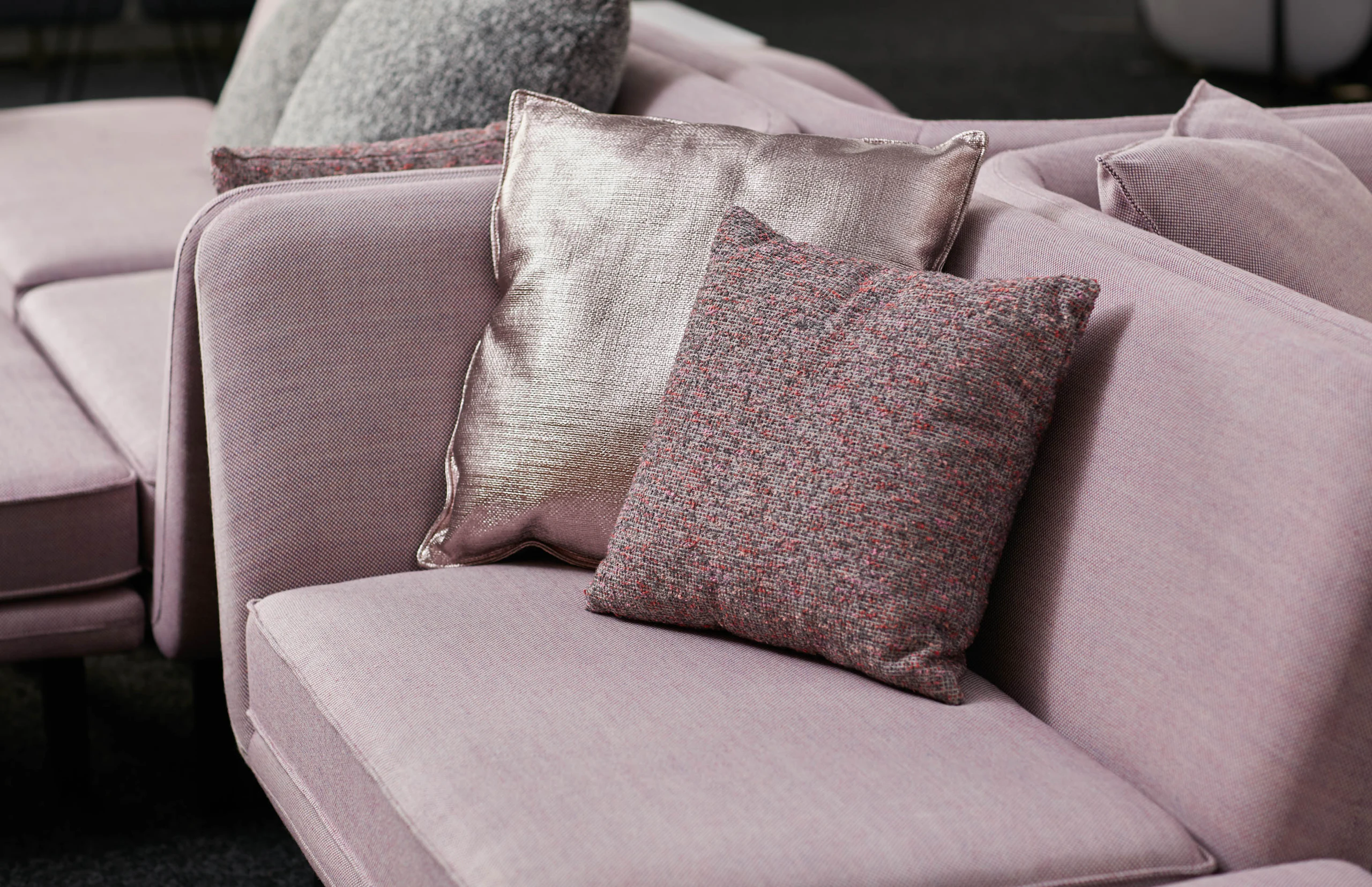neocon showroom 2017 rockwell unscripted immersive planning modular lounge pillow