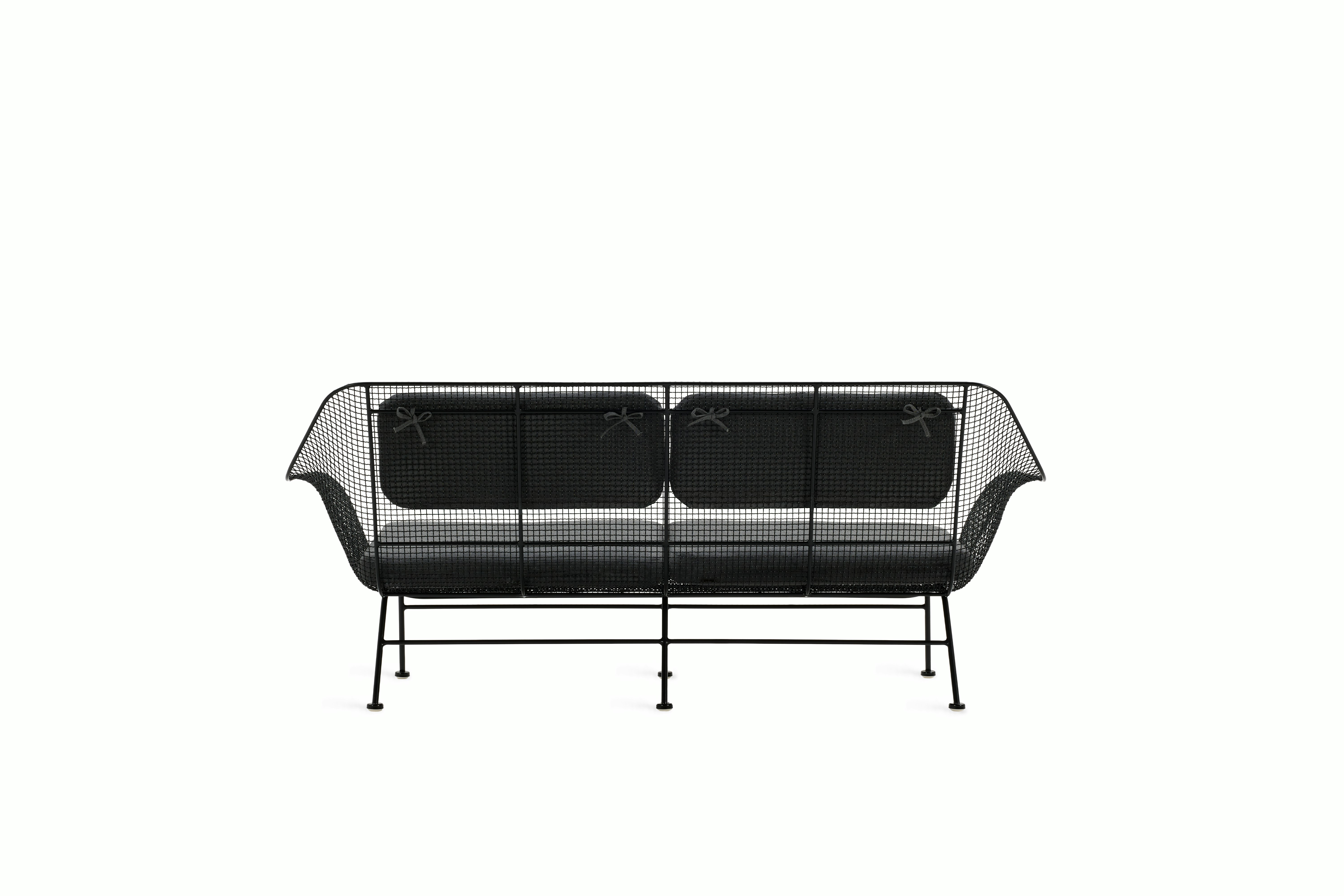 Sculptura Sofa - Black