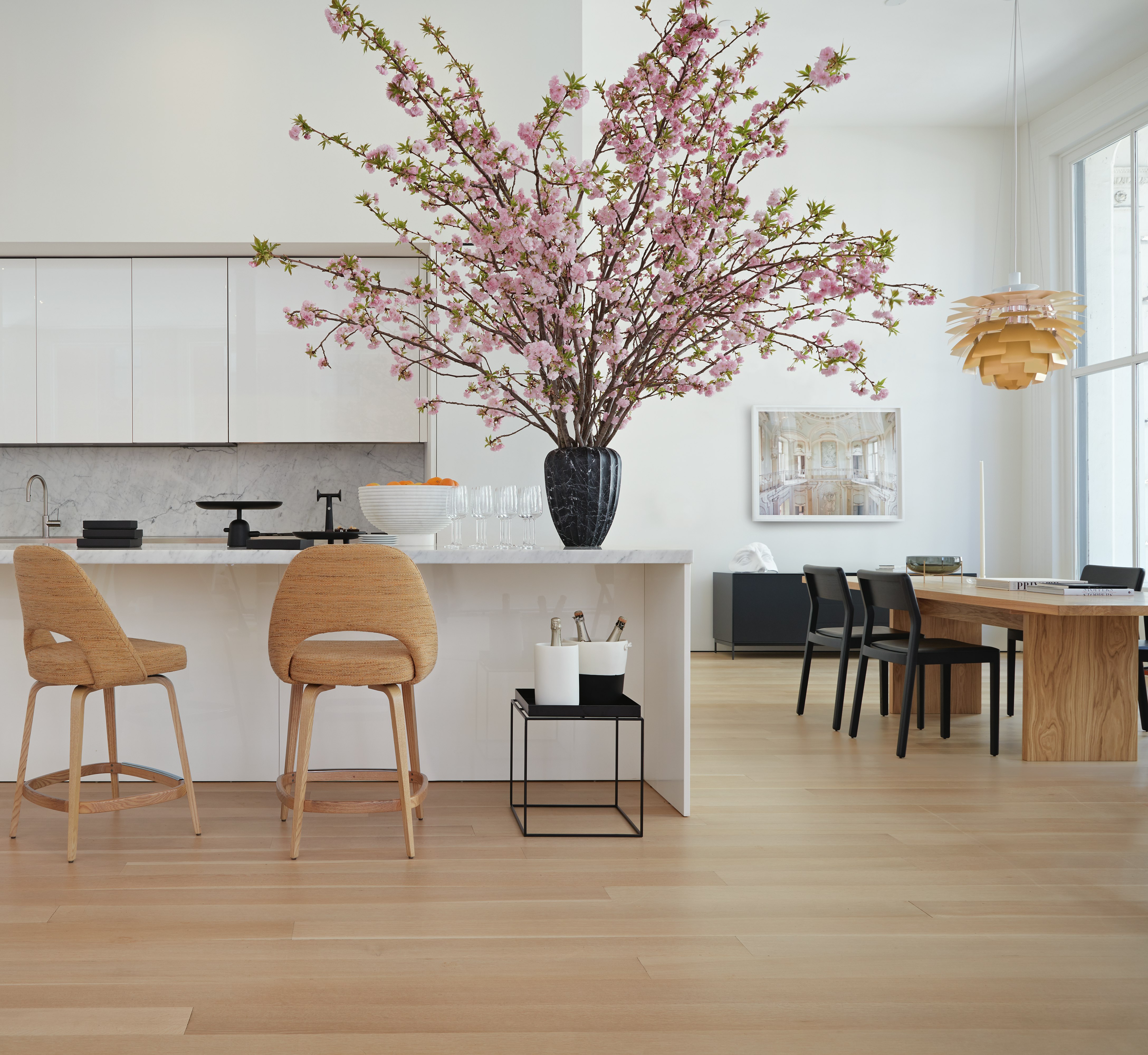 Saarinen Executive Stool