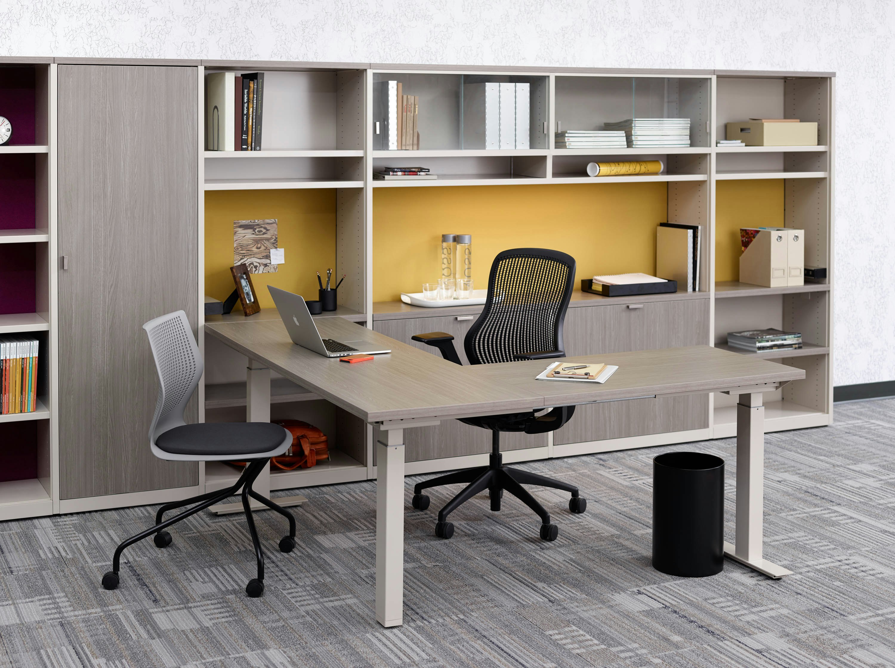 knoll1脚 MultiGeneration by Knoll Hybrid Chair, Knoll | MillerKnoll