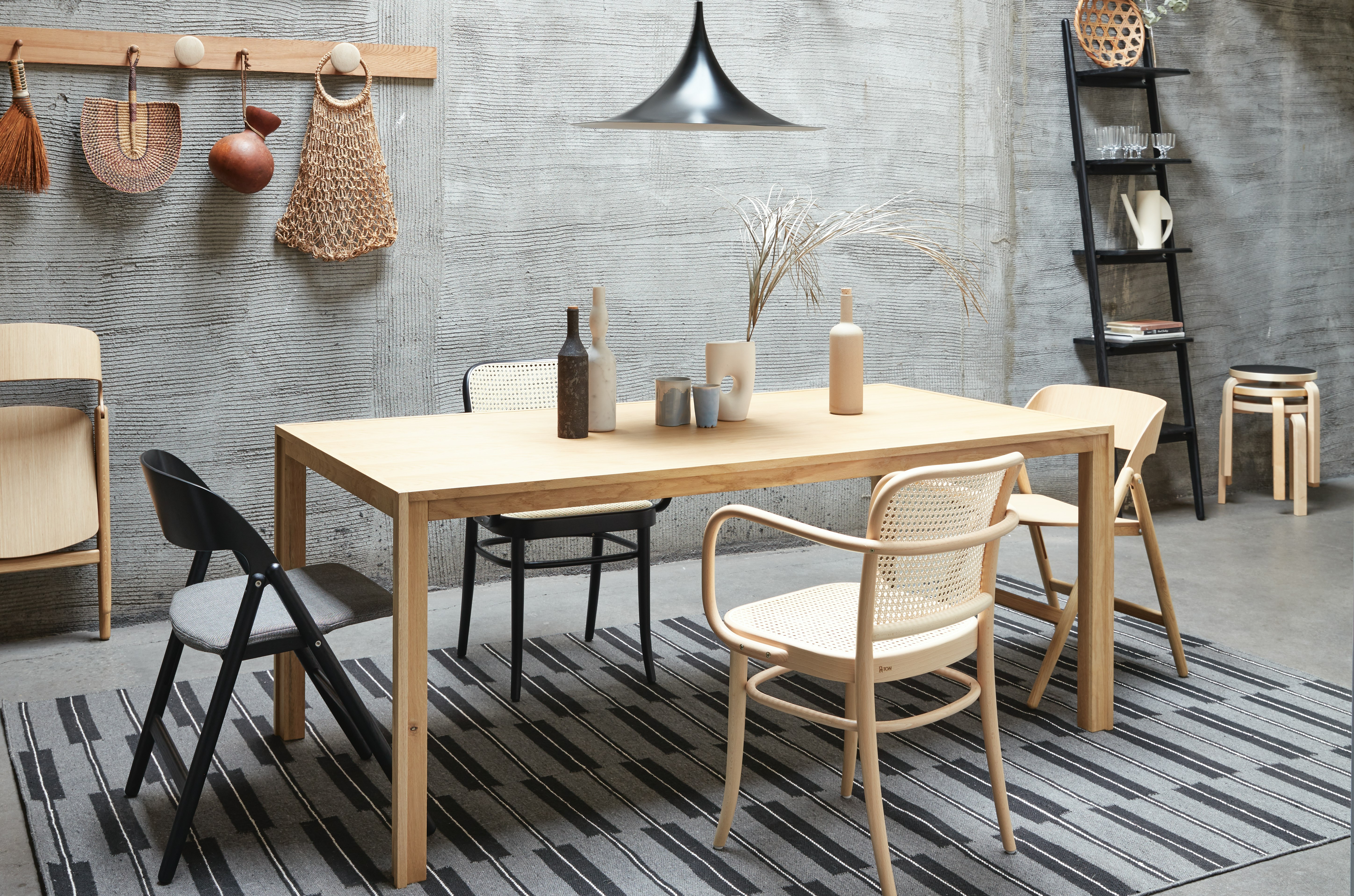 Narin Folding Chair