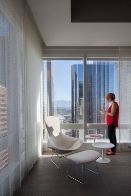 bertoia bird chair saarinen side table knolltextiles