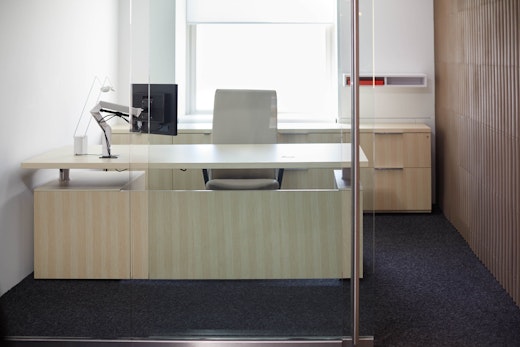 reff profiles height adjustable desk high back remix chair storage sapper XYZ sparrow sparrow light spinnny beck beller collection neocon 2017 showroom perimeter planning