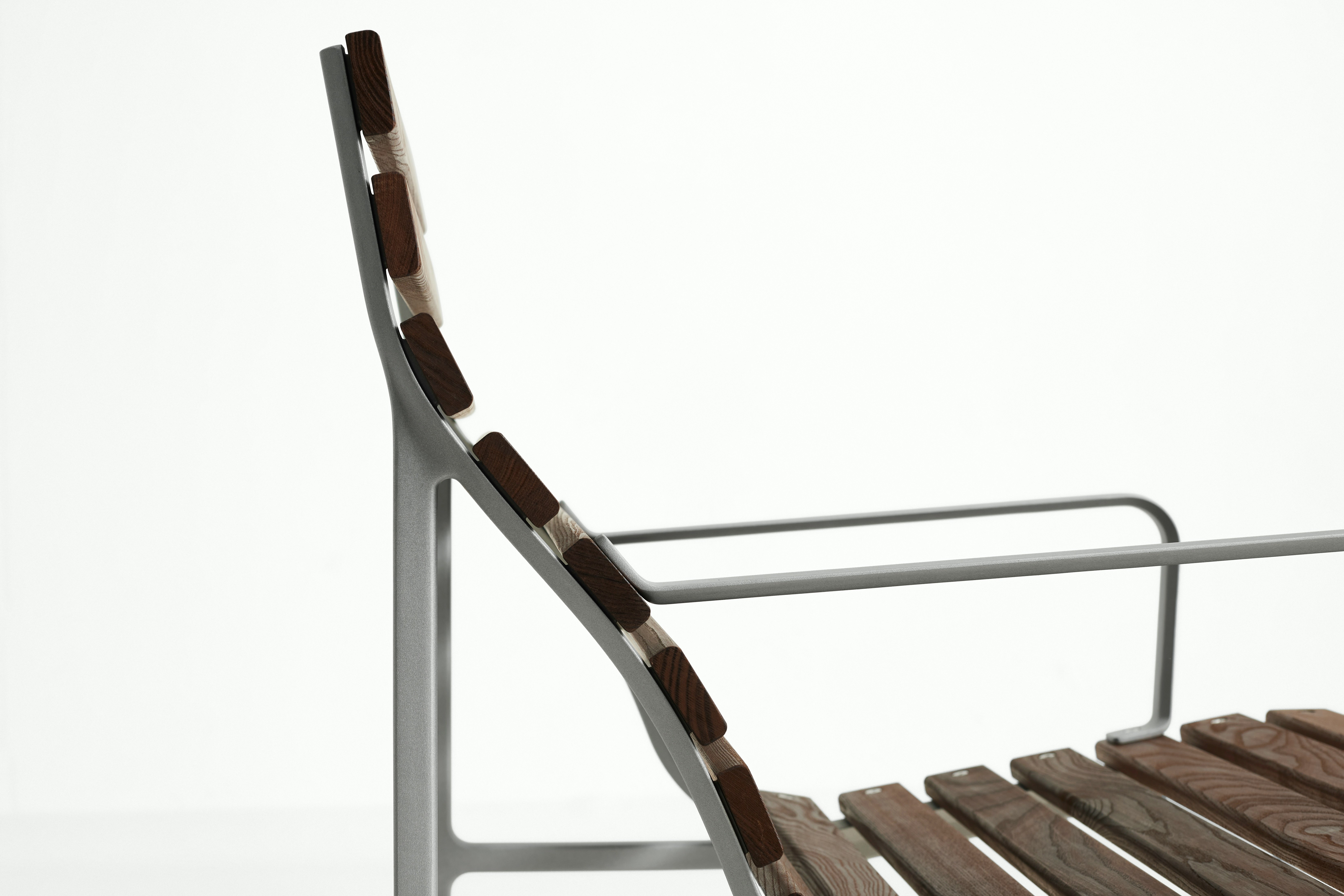 Traverse Lounge Chair with Arms