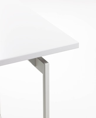 Antenna Workspaces freestanding desktop detail