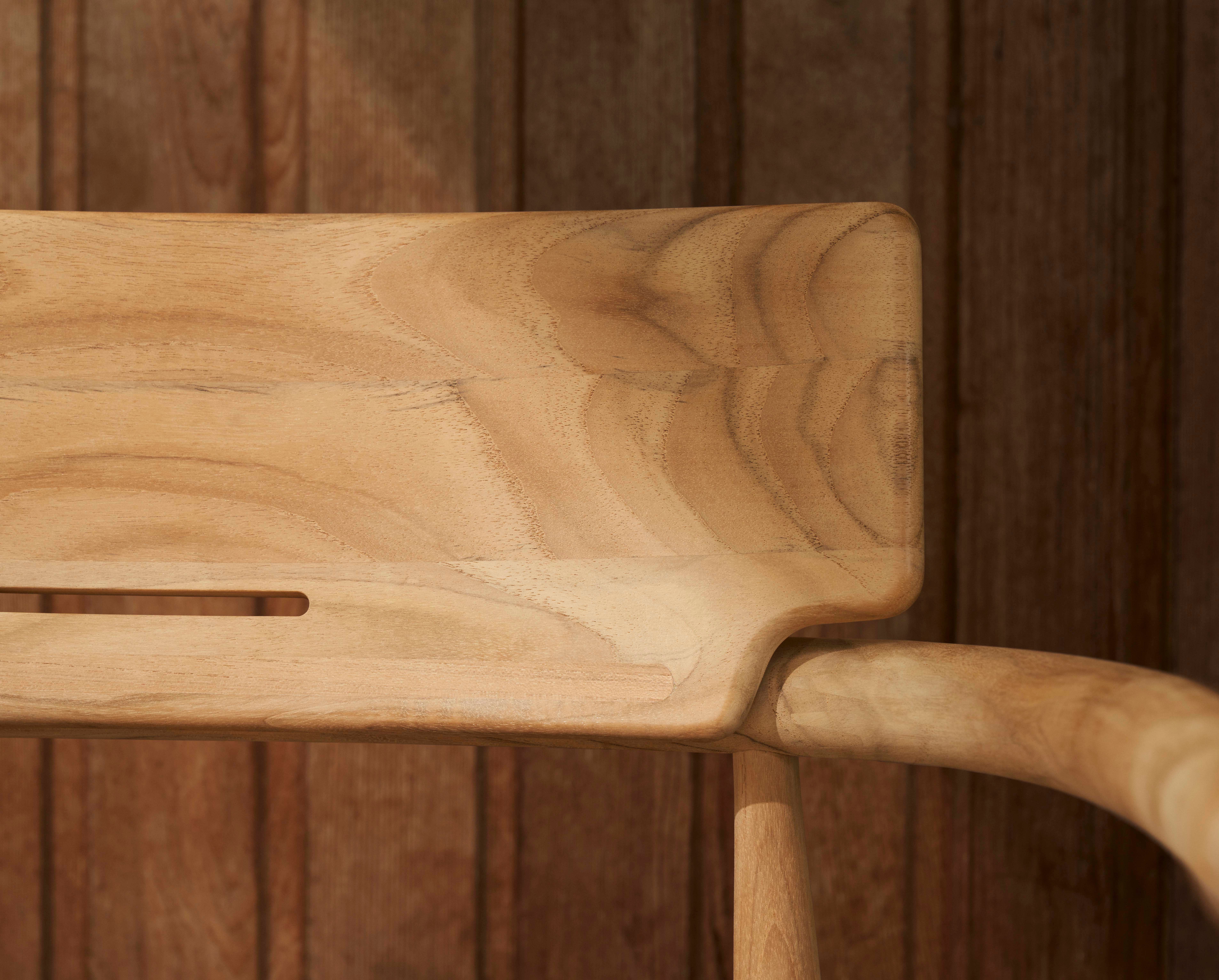 E008 Embrace Outdoor Dining Chair