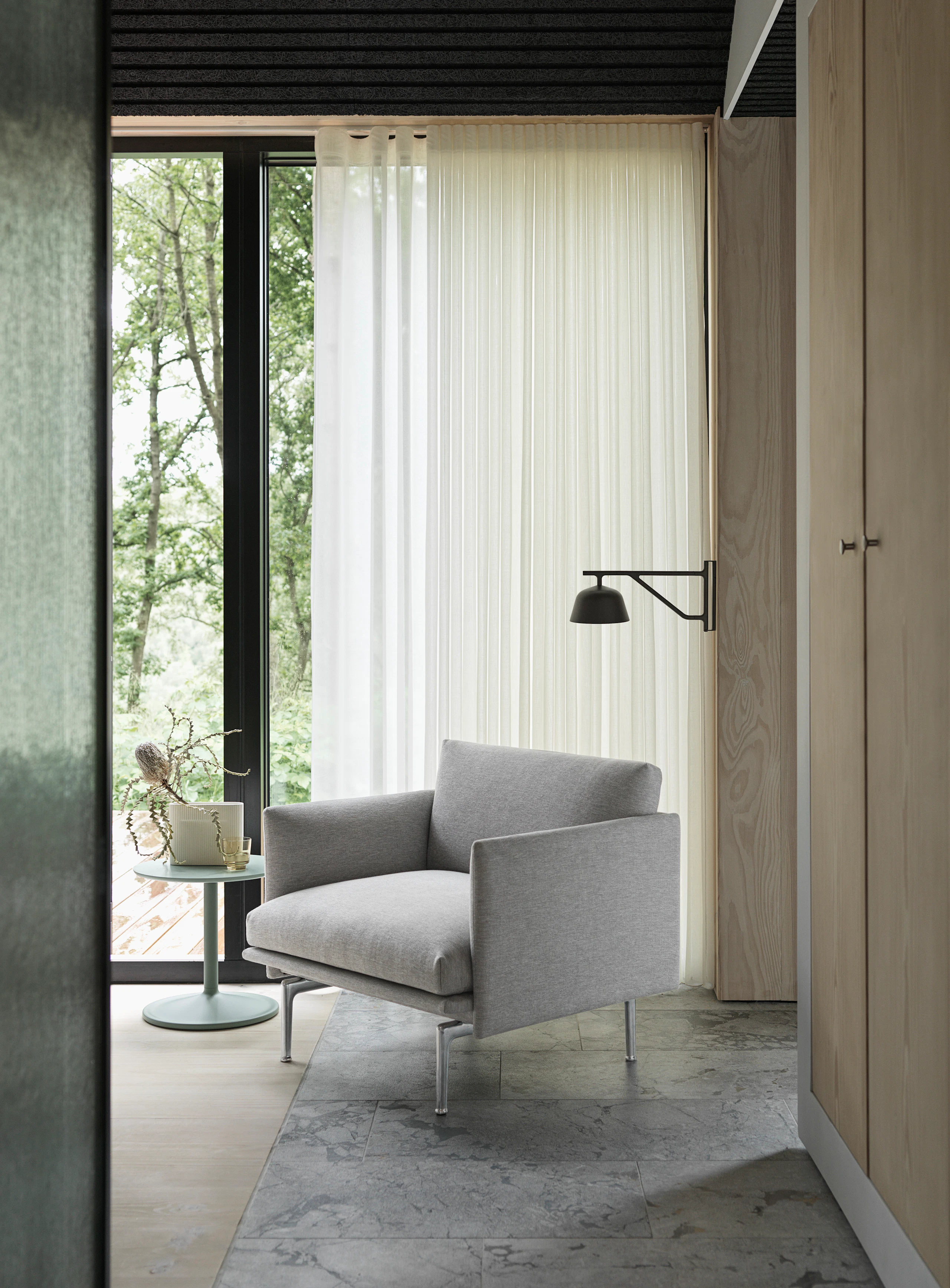 Outline studio chair alu clay 12 ambit wall taupe soft side O41 H40 dusty green ridge off white muuto med res